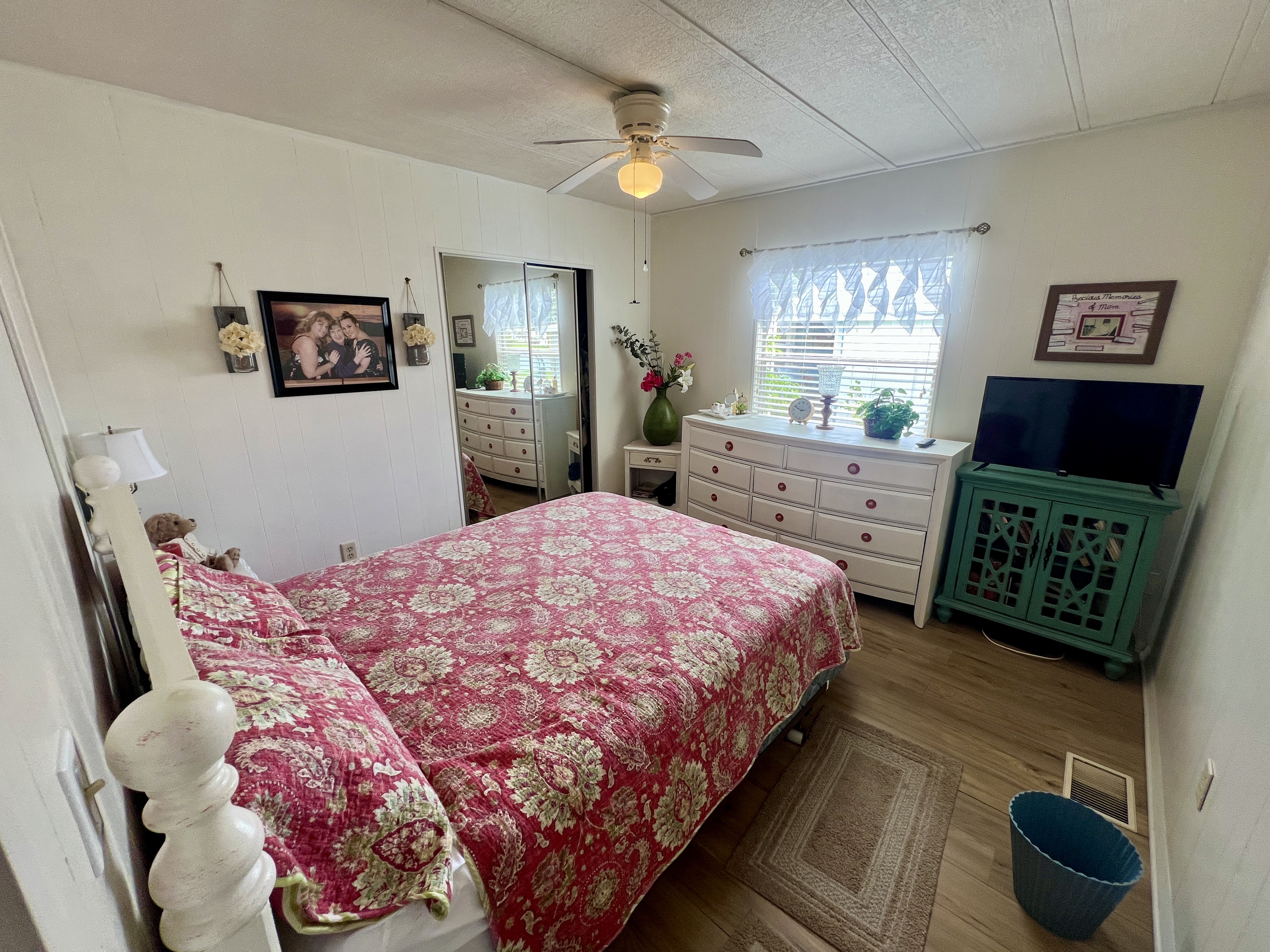 7524 Lakeshore Drive, Ellenton, Florida 34222, 2 Bedrooms Bedrooms, ,2 BathroomsBathrooms,55-Plus Mobile Home,For Sale,Lakeshore Drive,3950