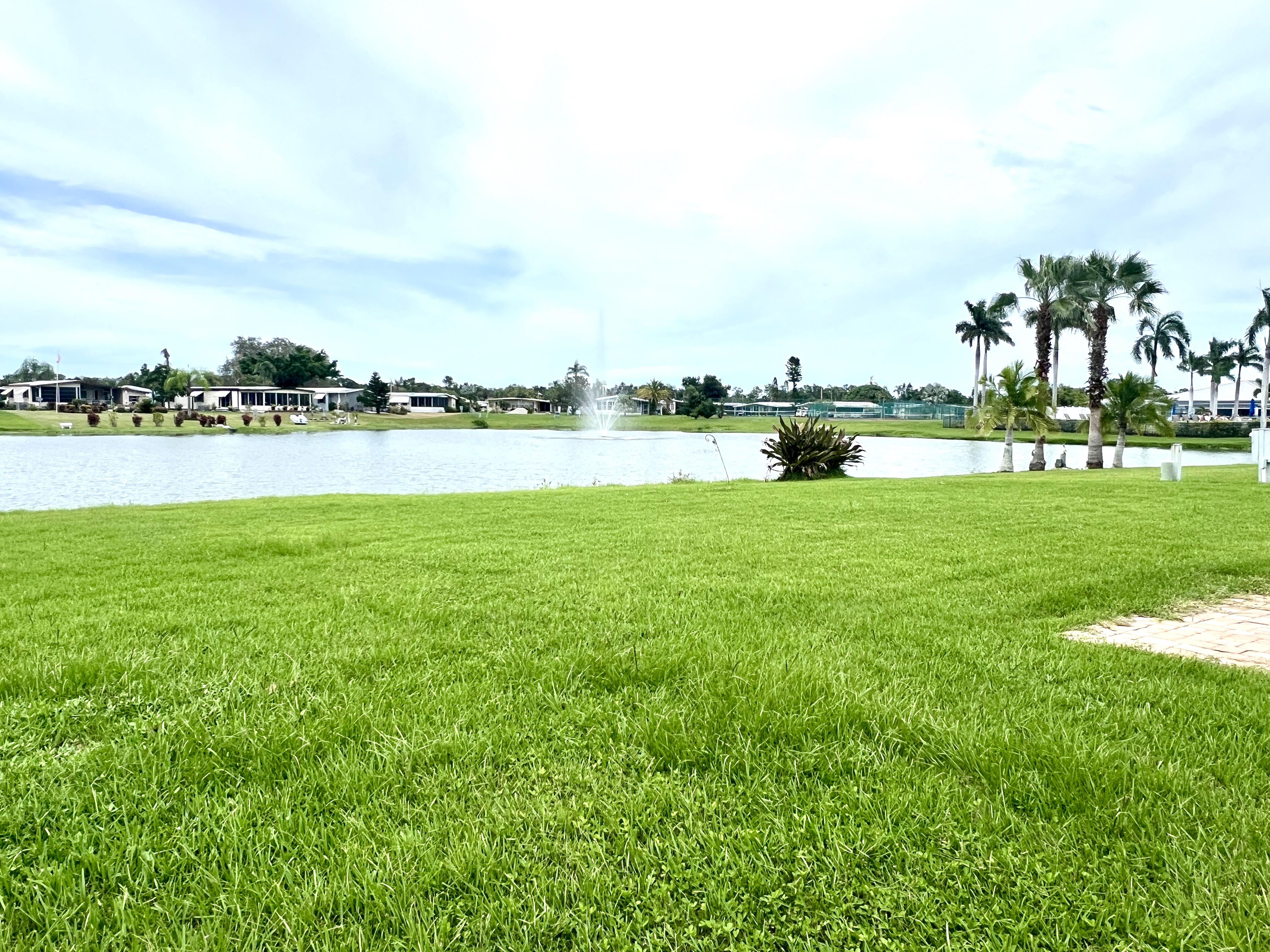 7524 Lakeshore Drive, Ellenton, Florida 34222, 2 Bedrooms Bedrooms, ,2 BathroomsBathrooms,55-Plus Mobile Home,For Sale,Lakeshore Drive,3950