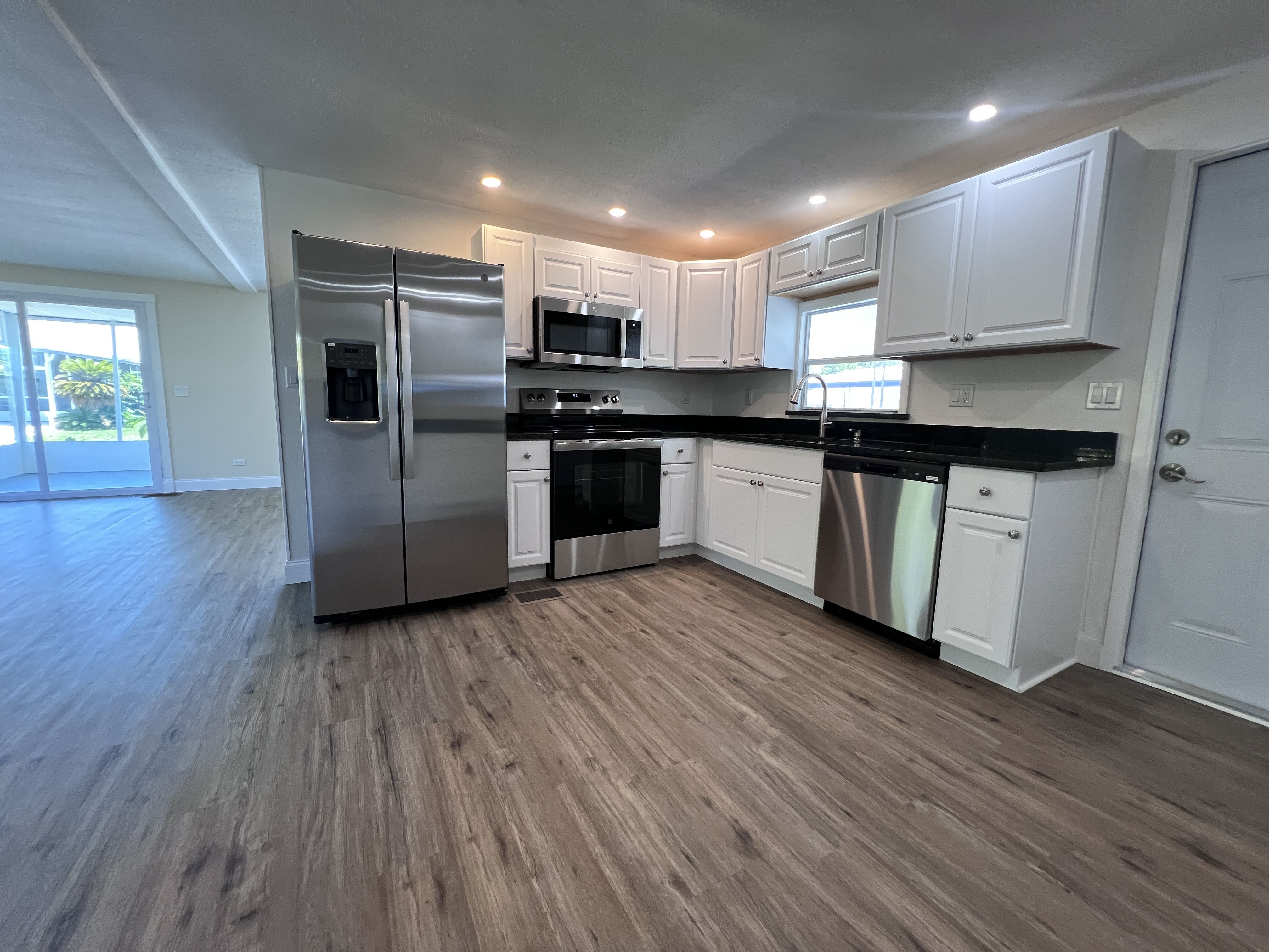 29081 US Hwy 19 N, Lot 55, Clearwater, Florida 33761, 2 Bedrooms Bedrooms, ,2 BathroomsBathrooms,55-Plus Mobile Home,For Sale,US Hwy 19 N, Lot 55,3952