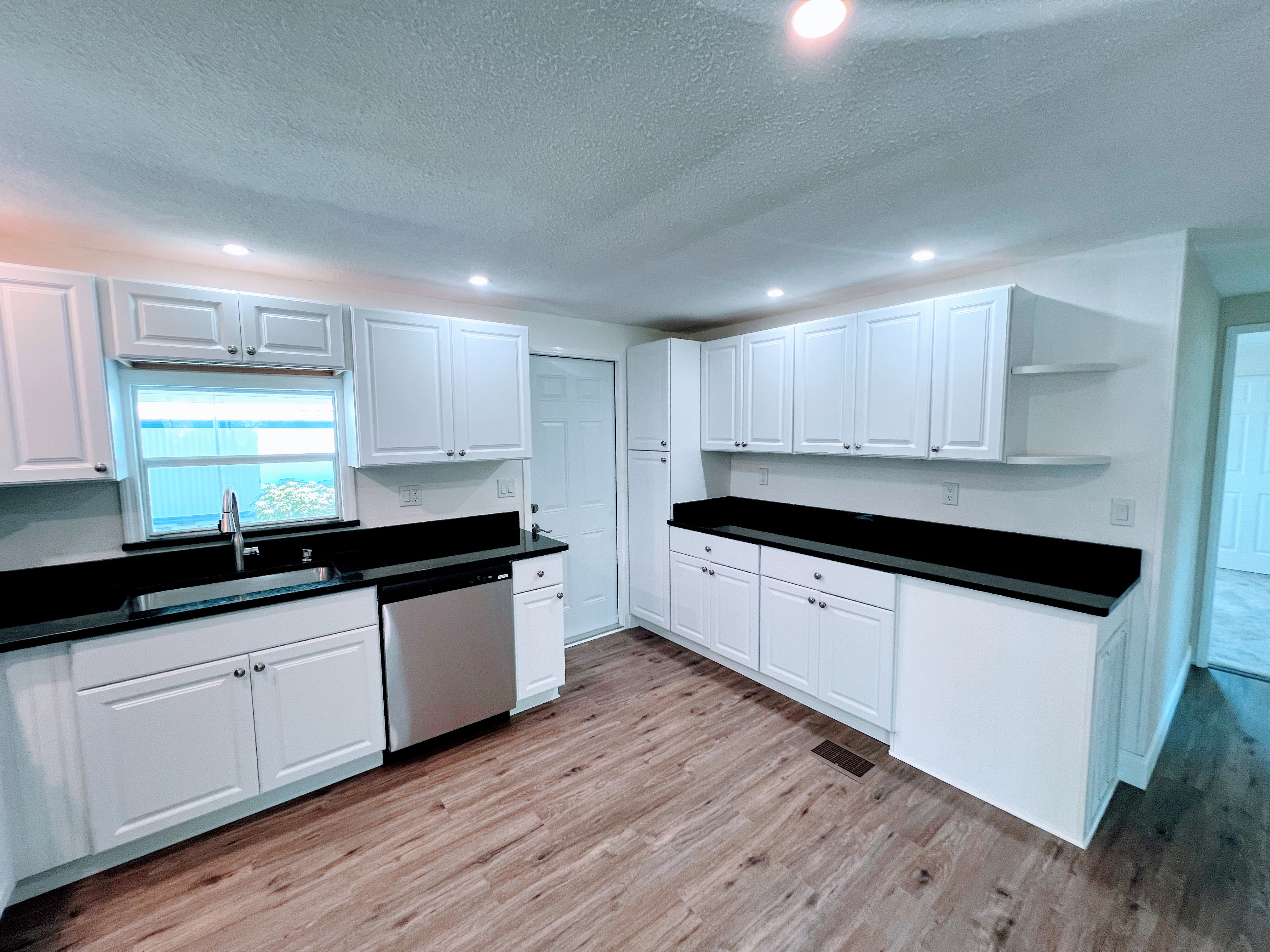 29081 US Hwy 19 N, Lot 55, Clearwater, Florida 33761, 2 Bedrooms Bedrooms, ,2 BathroomsBathrooms,55-Plus Mobile Home,For Sale,US Hwy 19 N, Lot 55,3952