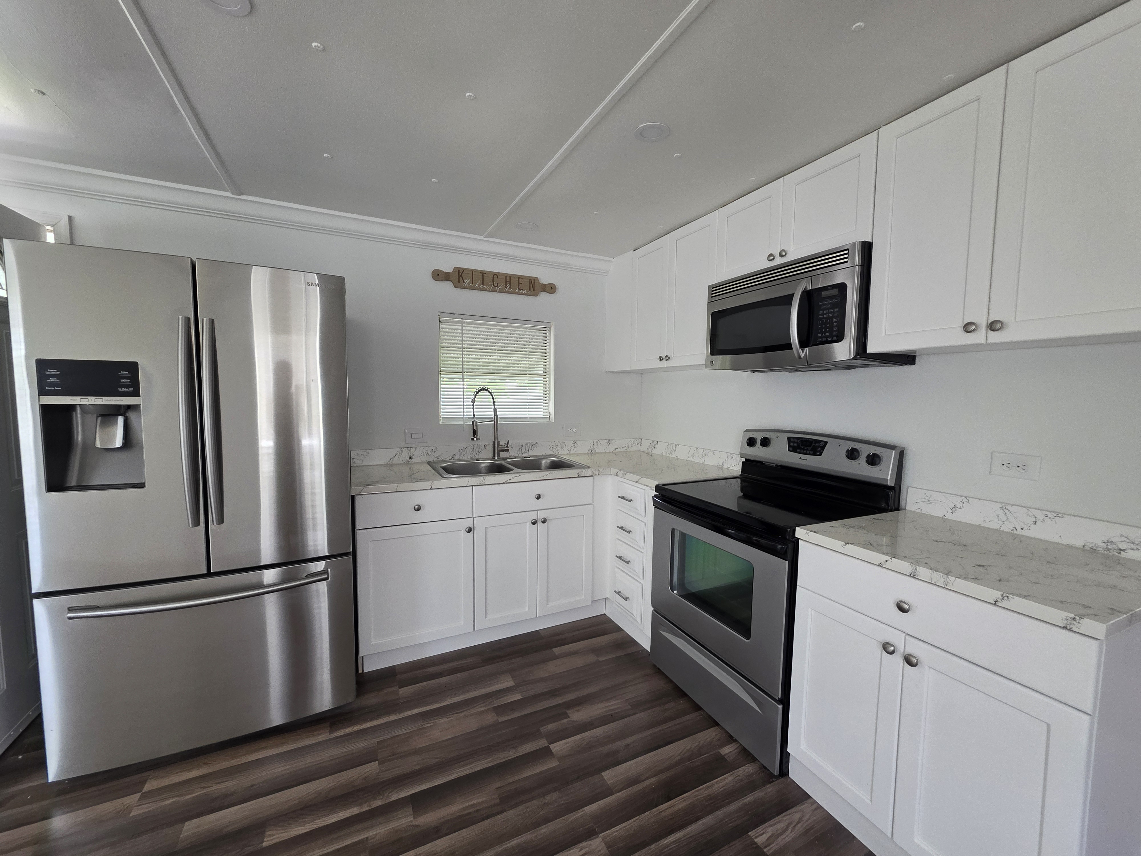 1234 Reynolds Road, Lot 93, Lakeland, Florida 32801, 3 Bedrooms Bedrooms, ,1 BathroomBathrooms,All - Age Mobile Home,For Sale,Reynolds Road, Lot 93,3958