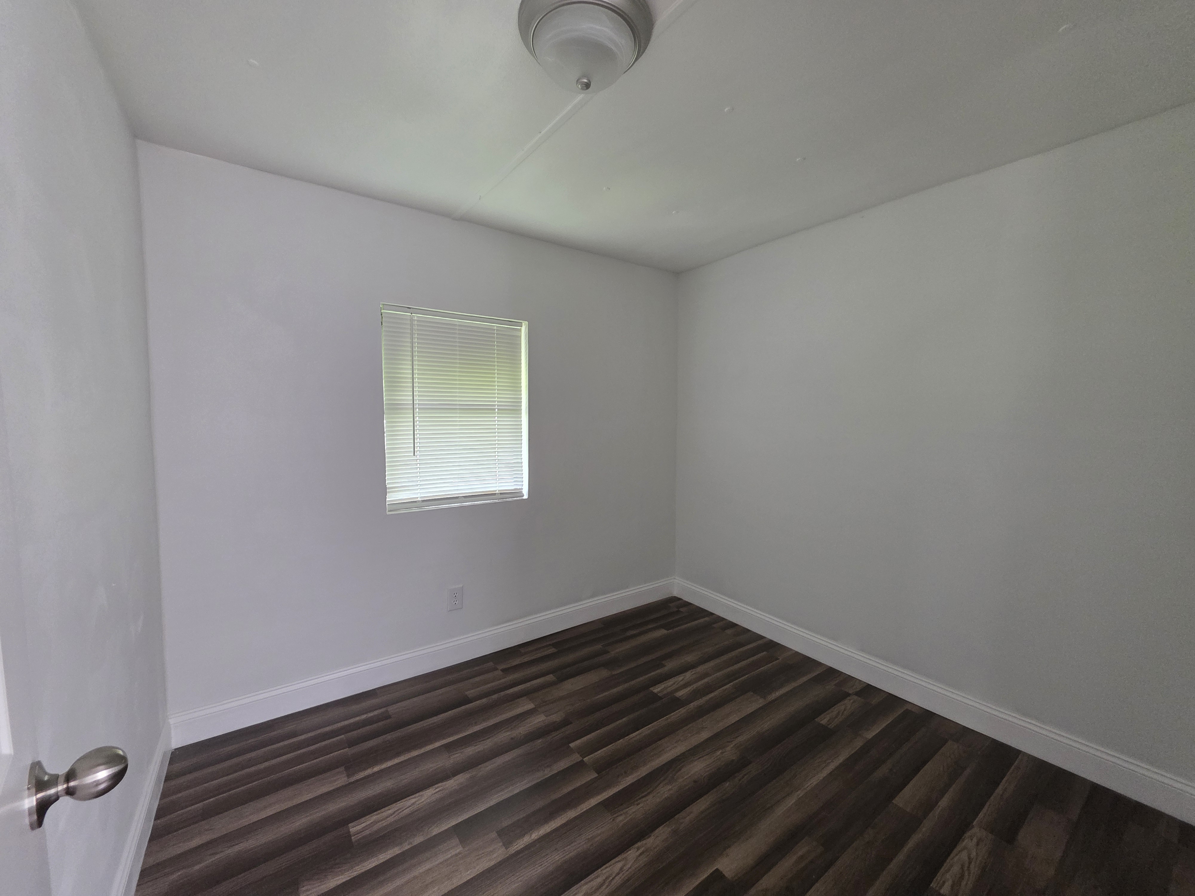 1234 Reynolds Road, Lot 93, Lakeland, Florida 32801, 3 Bedrooms Bedrooms, ,1 BathroomBathrooms,All - Age Mobile Home,For Sale,Reynolds Road, Lot 93,3958