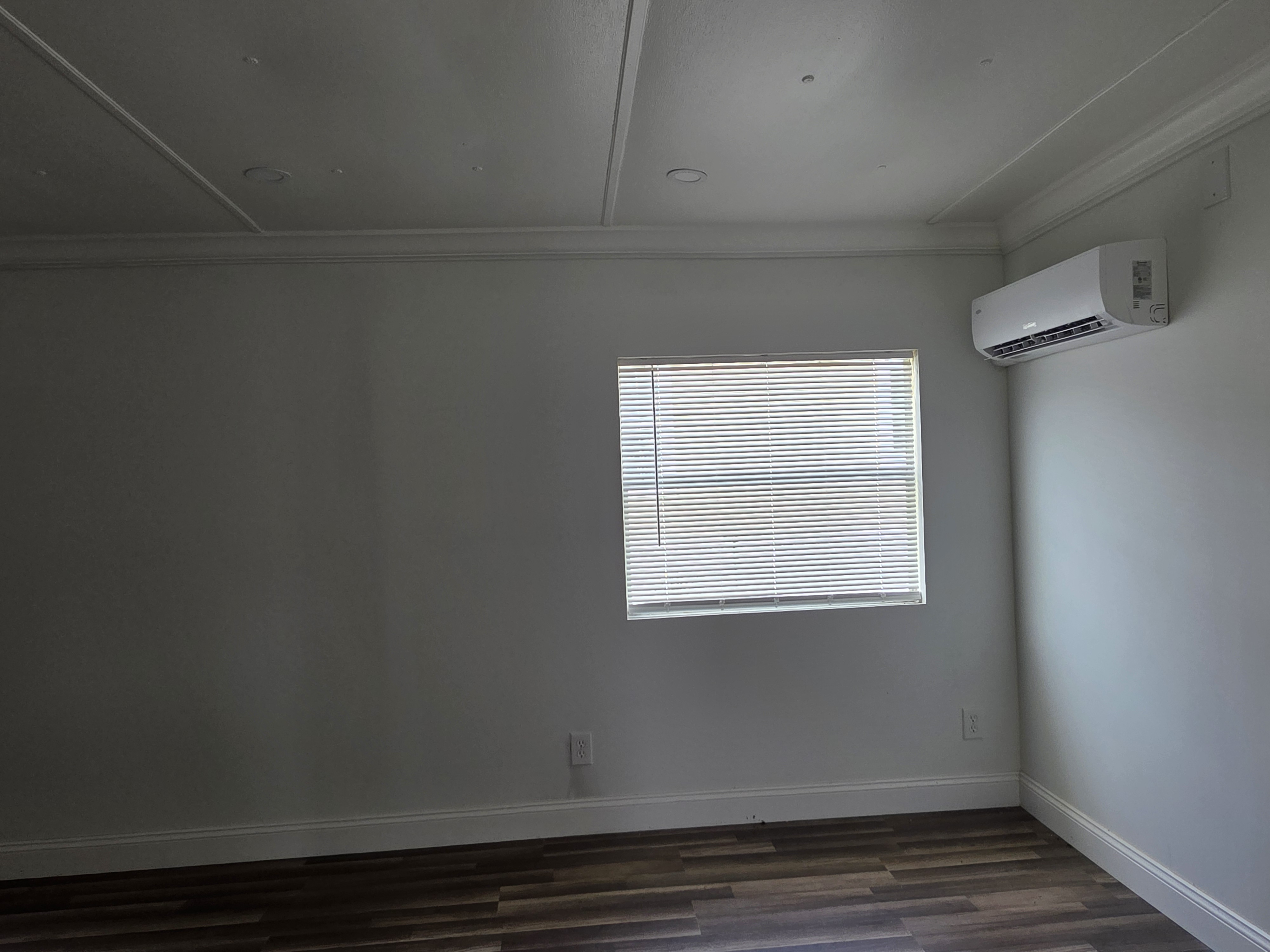 1234 Reynolds Road, Lot 93, Lakeland, Florida 32801, 3 Bedrooms Bedrooms, ,1 BathroomBathrooms,All - Age Mobile Home,For Sale,Reynolds Road, Lot 93,3958