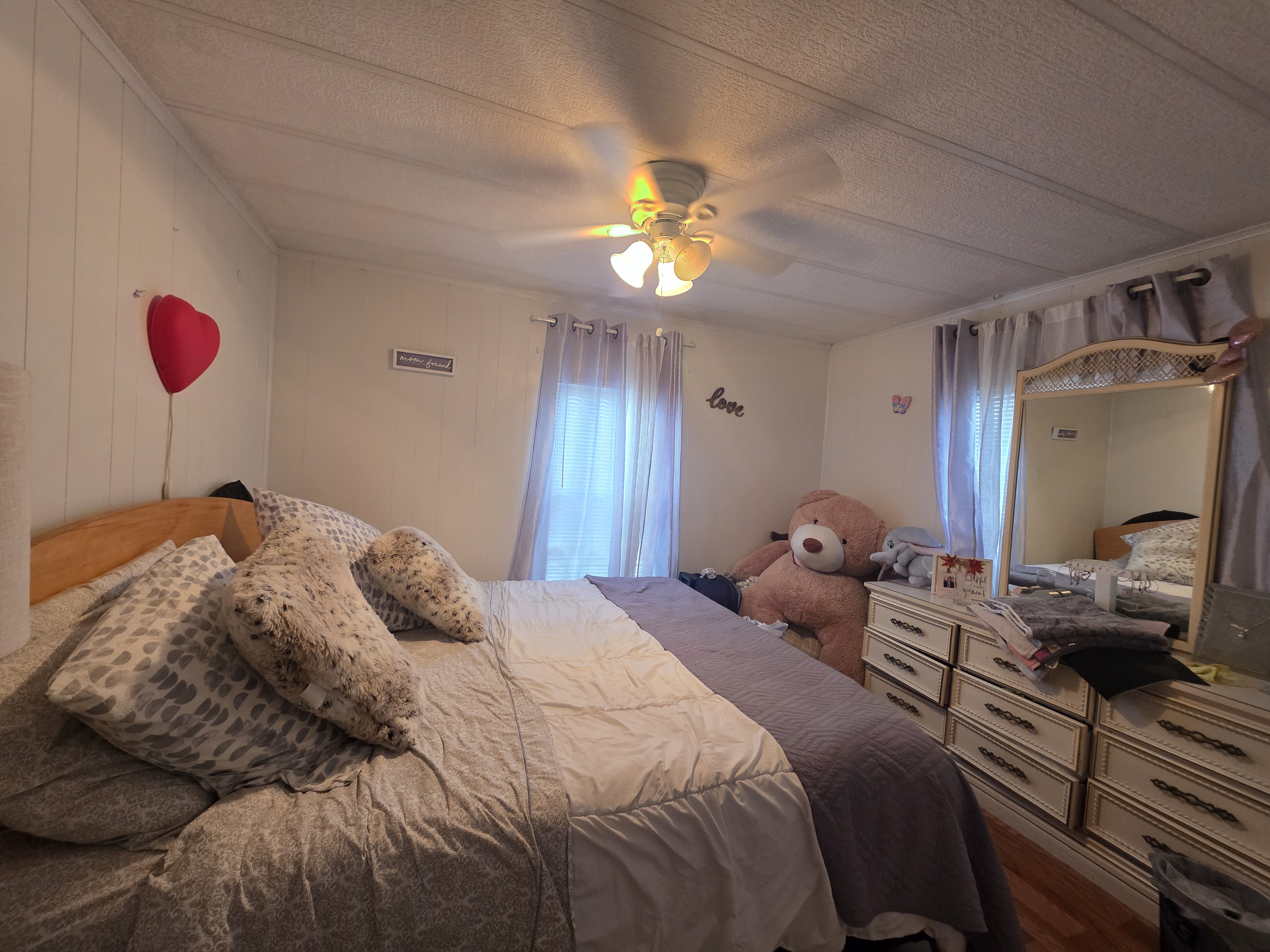 226 Palm Drive, Tampa, Florida 33613, 3 Bedrooms Bedrooms, ,2 BathroomsBathrooms,55-Plus Mobile Home,For Sale,Palm Drive,3959