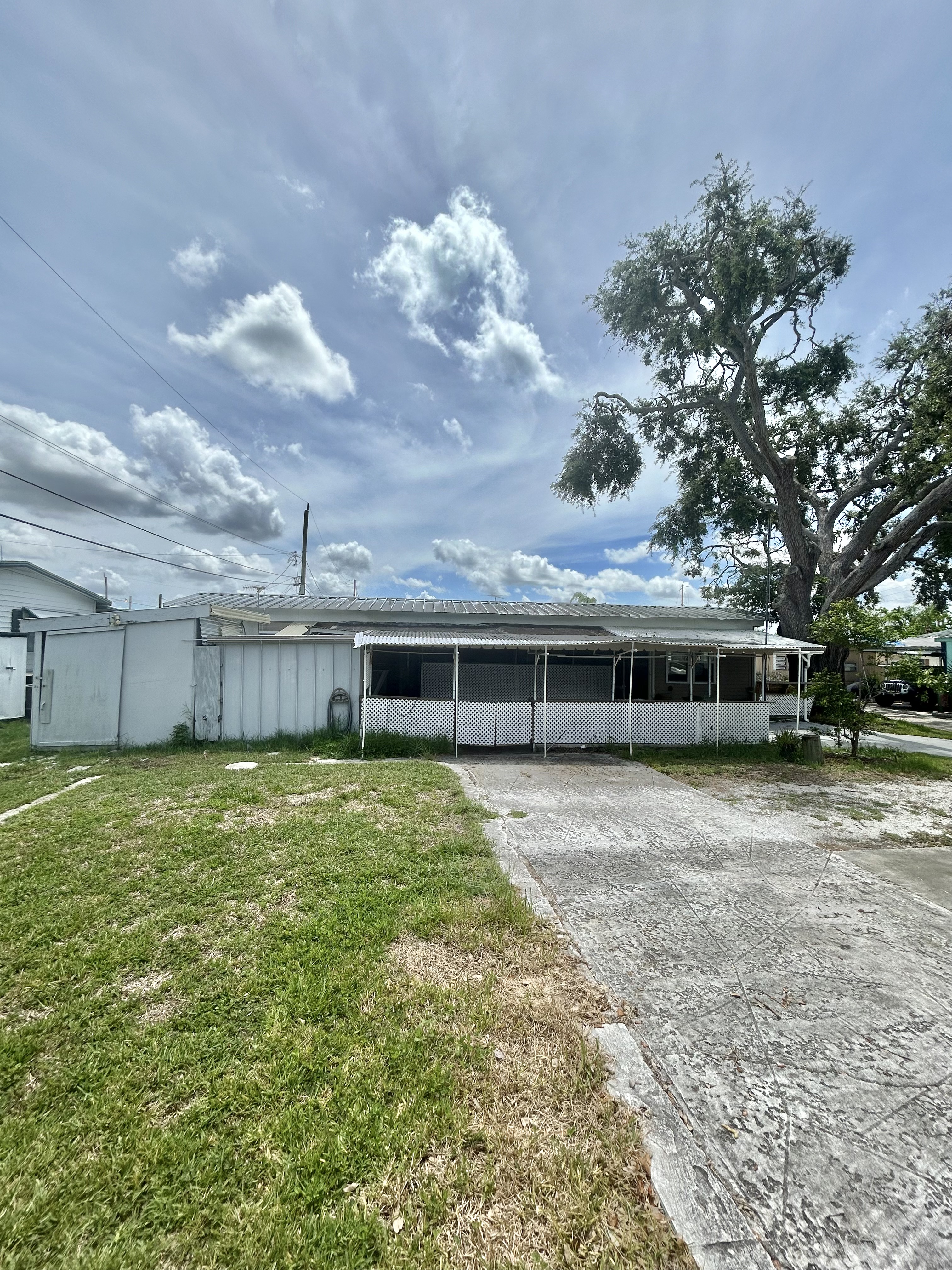 200 Fun Avenue, Bradenton, Florida 34208, 2 Bedrooms Bedrooms, ,1.5 BathroomsBathrooms,55-Plus Mobile Home,For Sale,Fun Avenue,3962