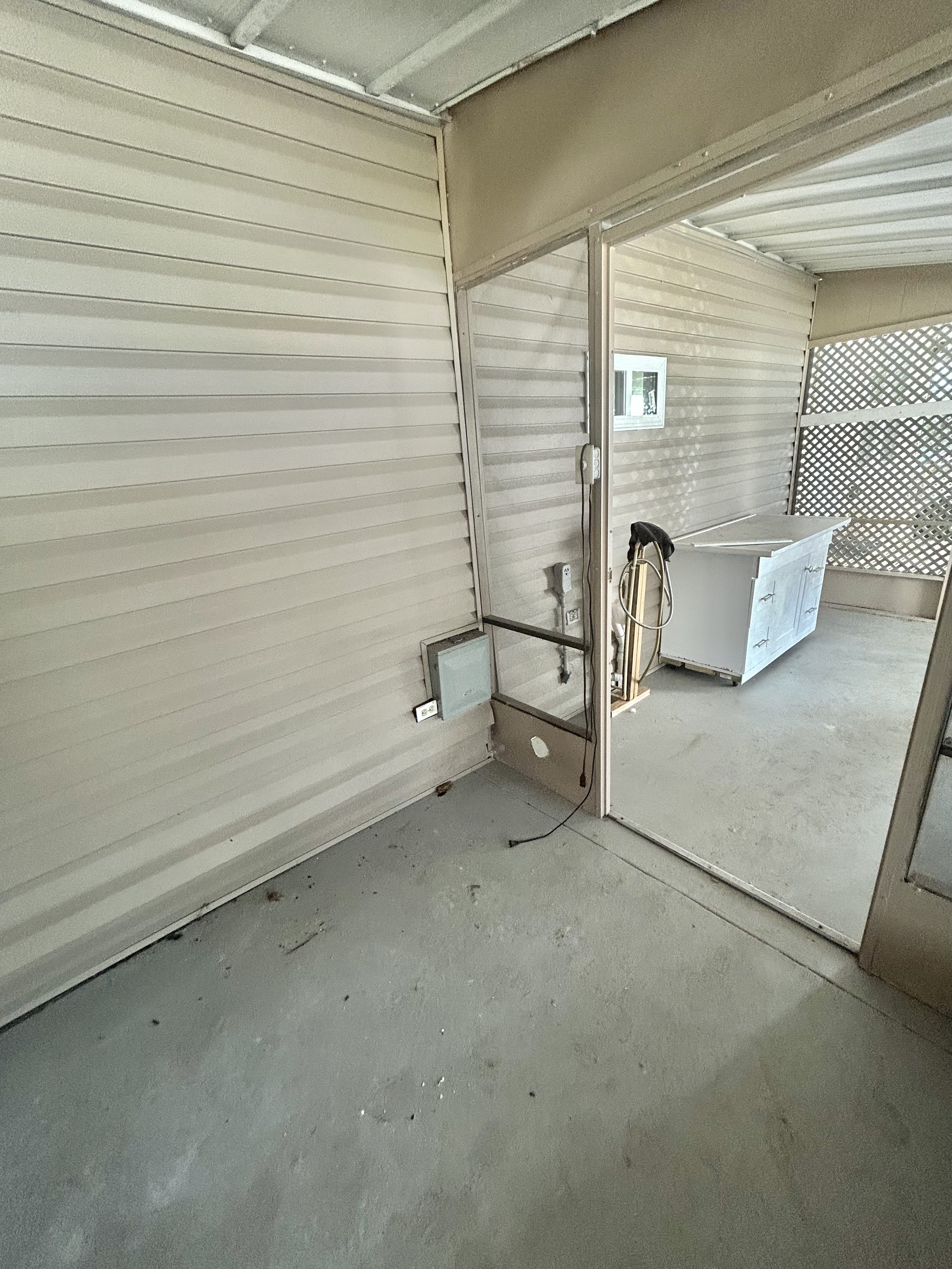 200 Fun Avenue, Bradenton, Florida 34208, 2 Bedrooms Bedrooms, ,1.5 BathroomsBathrooms,55-Plus Mobile Home,For Sale,Fun Avenue,3962