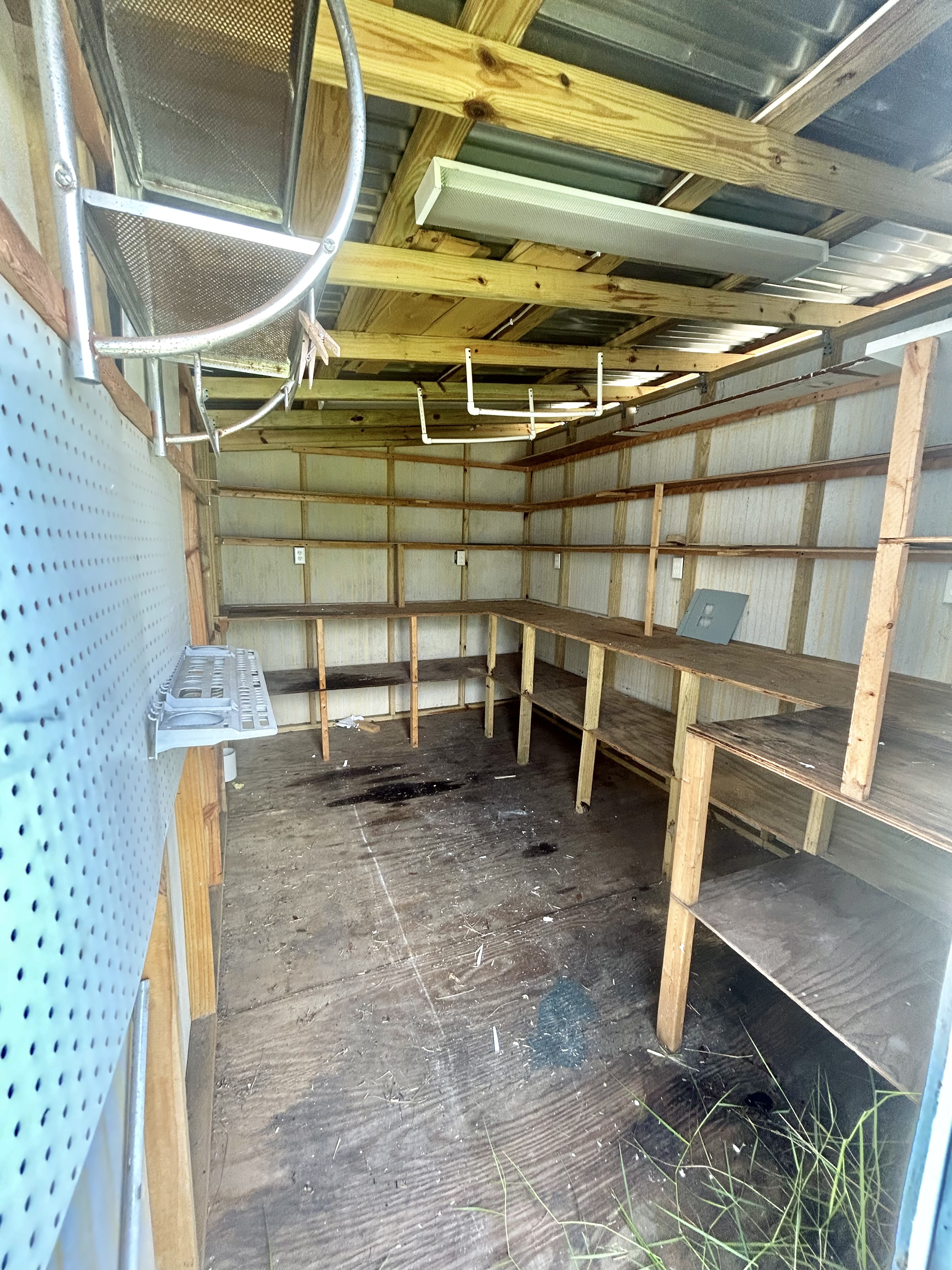 200 Fun Avenue, Bradenton, Florida 34208, 2 Bedrooms Bedrooms, ,1.5 BathroomsBathrooms,55-Plus Mobile Home,For Sale,Fun Avenue,3962