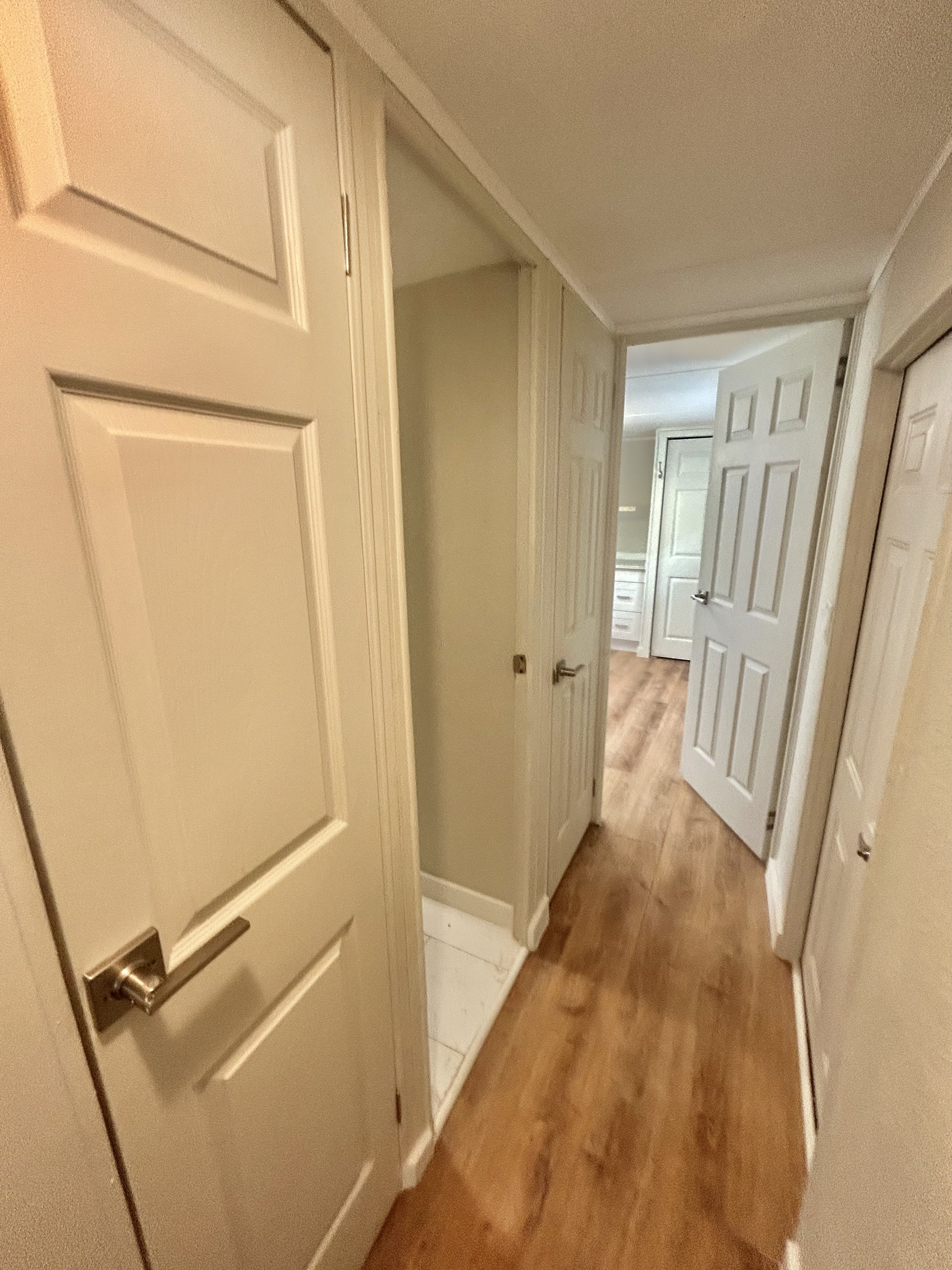 200 Fun Avenue, Bradenton, Florida 34208, 2 Bedrooms Bedrooms, ,1.5 BathroomsBathrooms,55-Plus Mobile Home,For Sale,Fun Avenue,3962