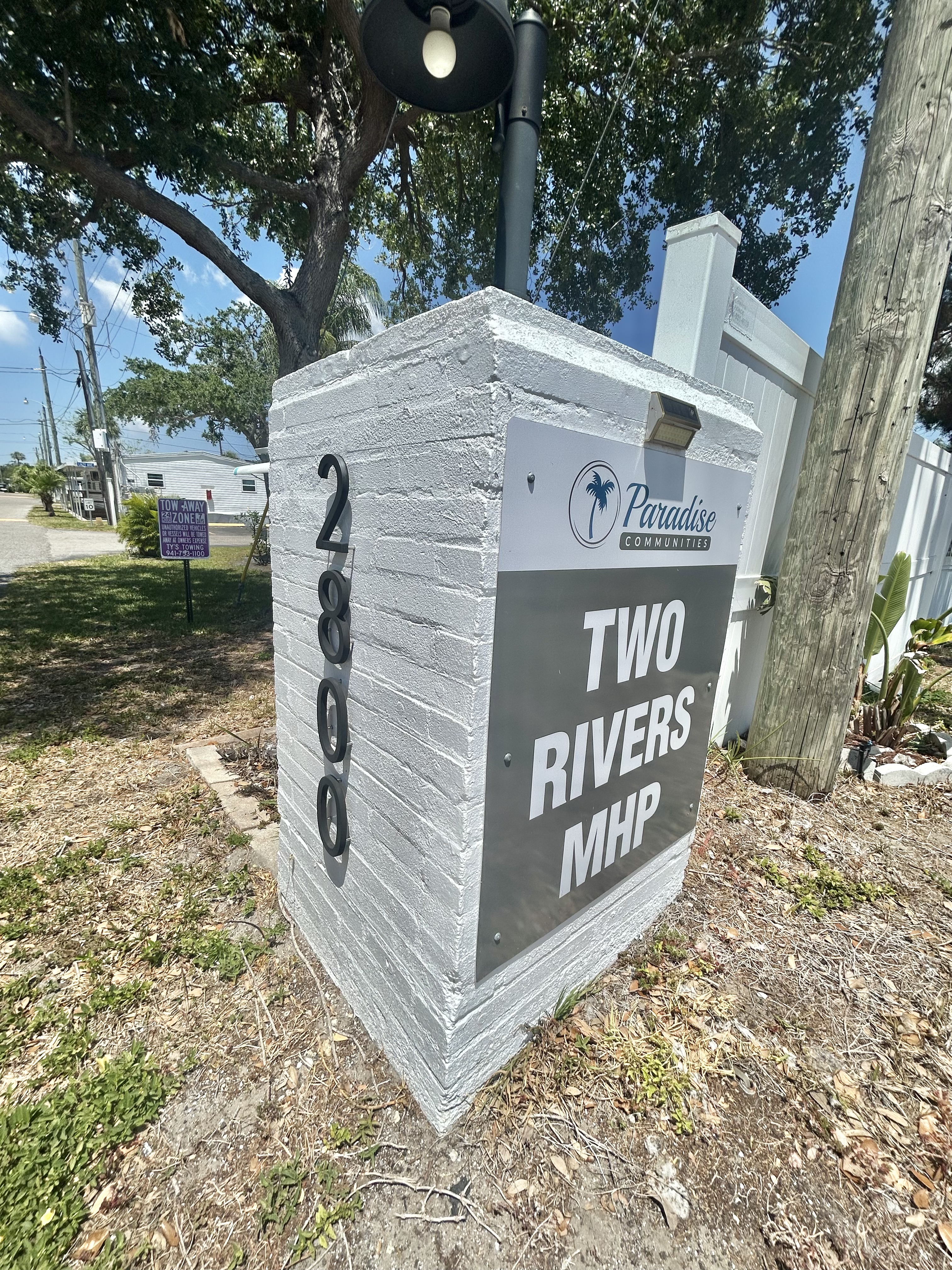 200 Fun Avenue, Bradenton, Florida 34208, 2 Bedrooms Bedrooms, ,1.5 BathroomsBathrooms,55-Plus Mobile Home,For Sale,Fun Avenue,3962