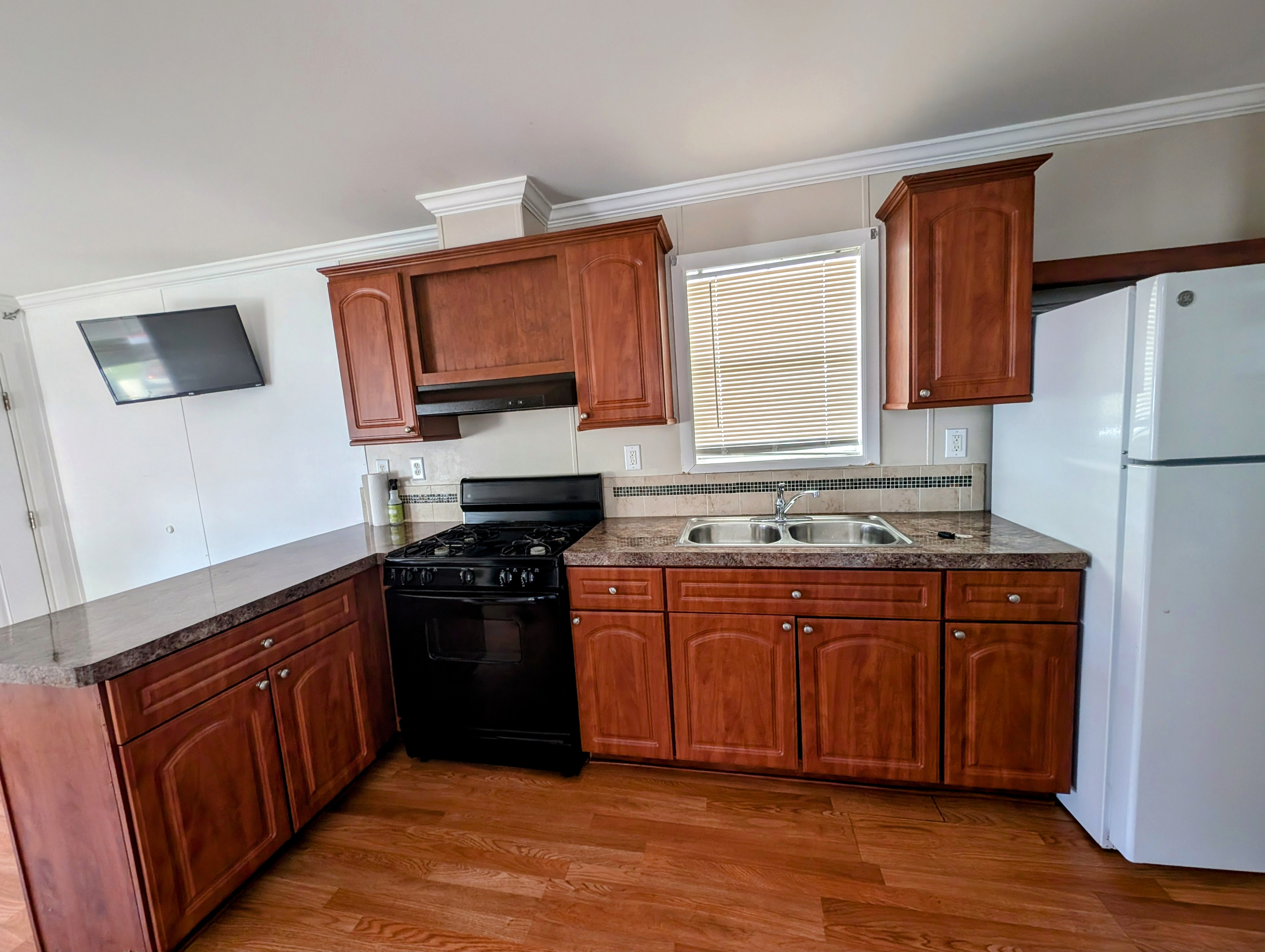 2201 US Hwy 41 S, Lot 35, Ruskin, Florida 33570, 1 Bedroom Bedrooms, ,1 BathroomBathrooms,All - Age Mobile Home,For Sale,US Hwy 41 S, Lot 35,3978