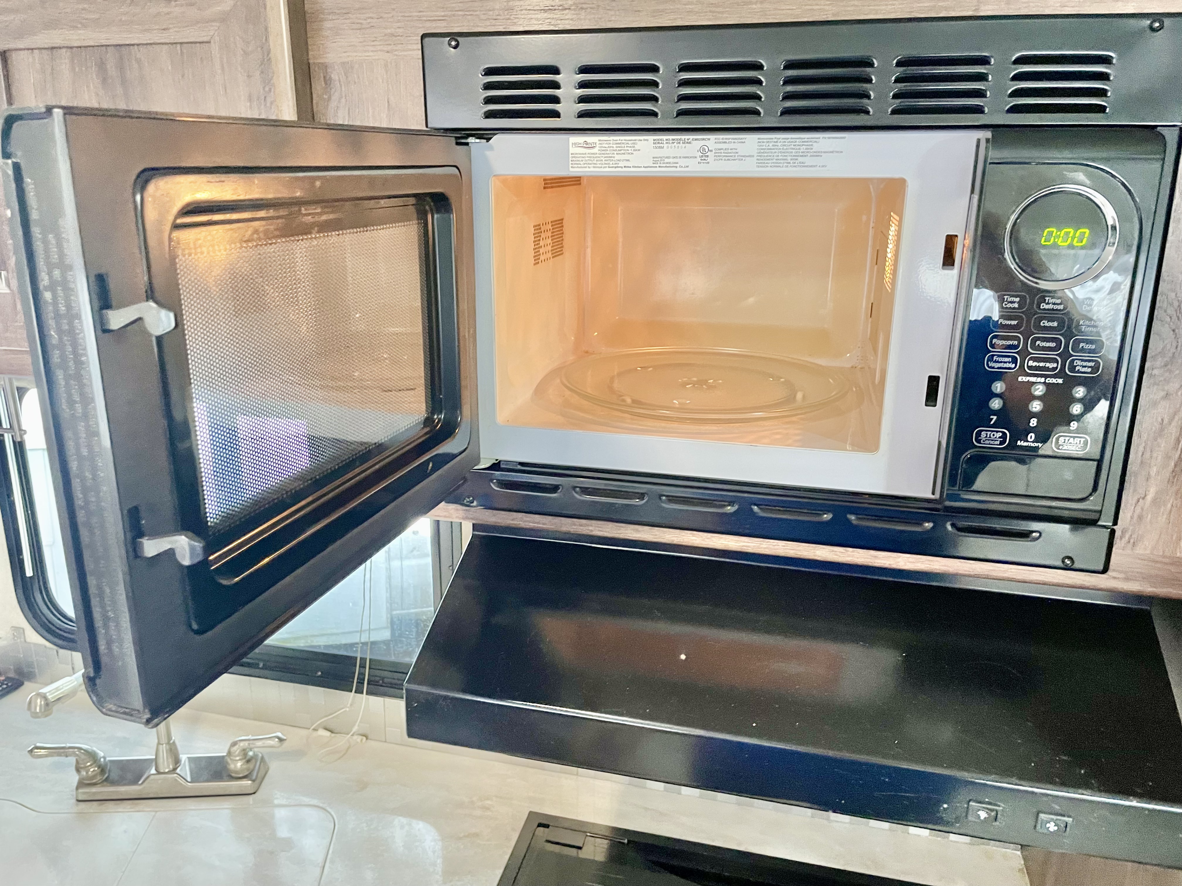 12870 E US 92, Lot E125, Dover, Florida 33527, 2 Bedrooms Bedrooms, ,1 BathroomBathrooms,All - Age Mobile Home,For Sale,E US 92, Lot E125,3980