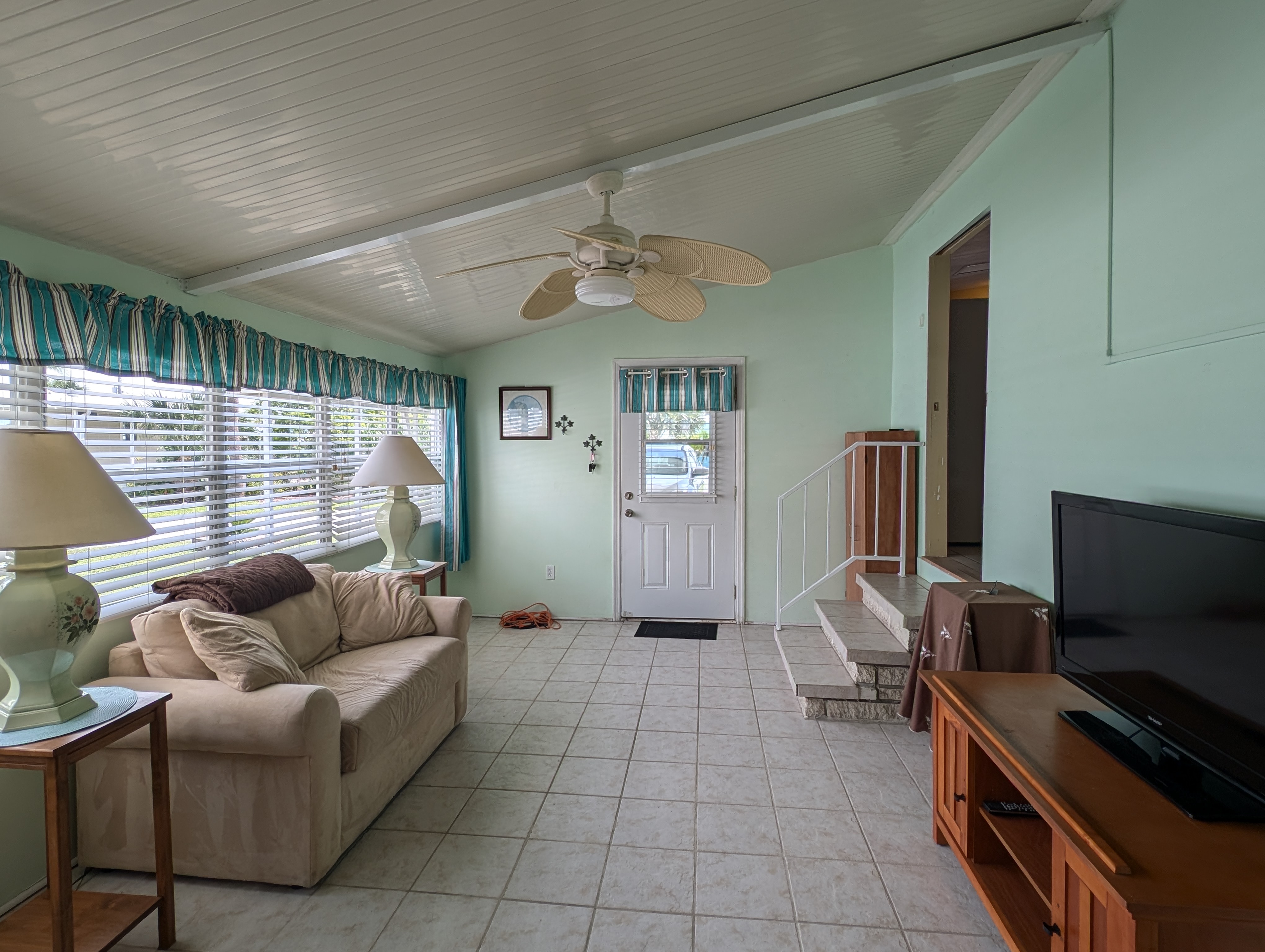 1729 Wheelhouse Circle, Ruskin, Florida 33570, 2 Bedrooms Bedrooms, ,2 BathroomsBathrooms,55-Plus Mobile Home,For Sale,Wheelhouse Circle,3981