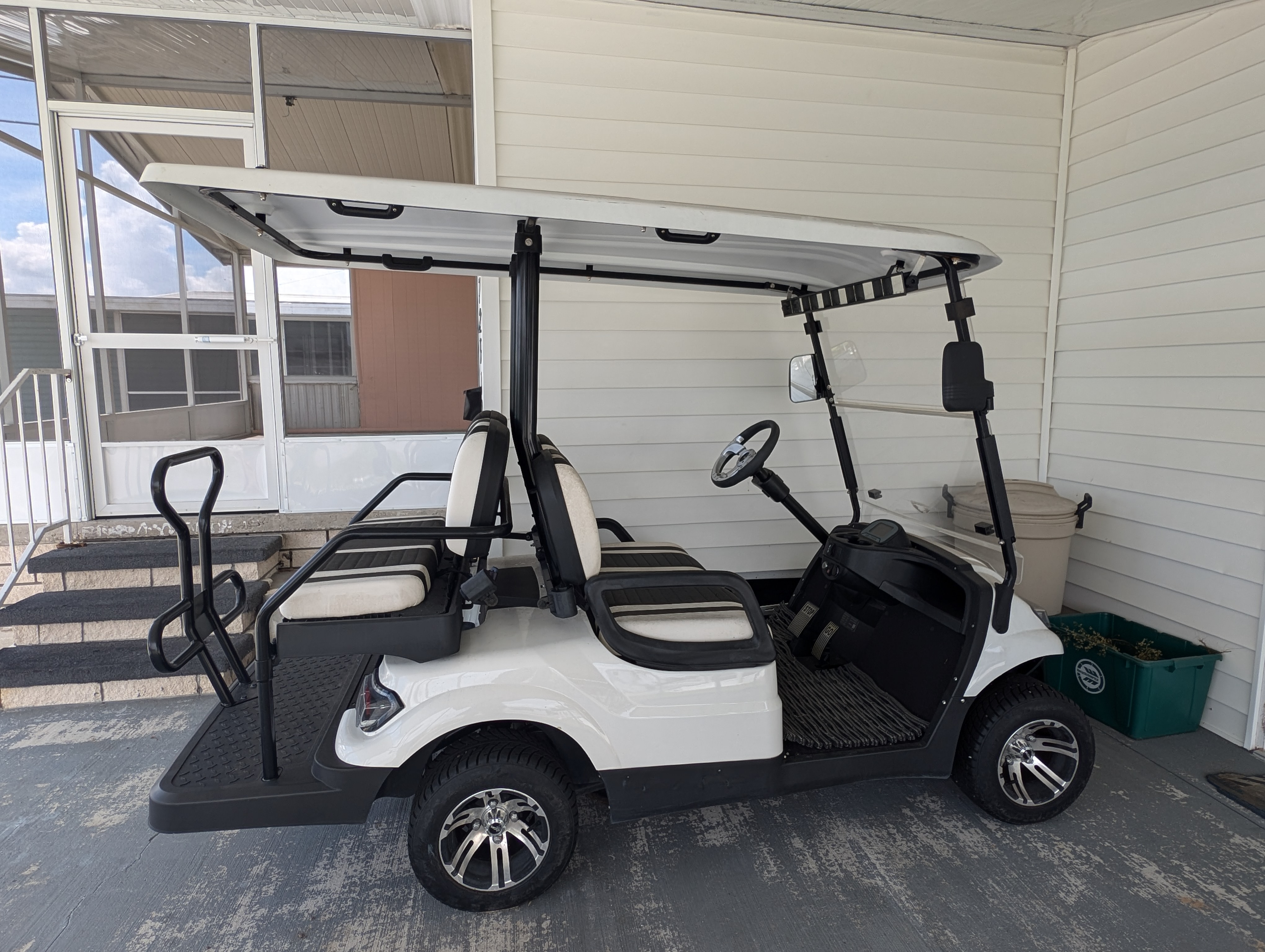 1729 Wheelhouse Circle, Ruskin, Florida 33570, 2 Bedrooms Bedrooms, ,2 BathroomsBathrooms,55-Plus Mobile Home,For Sale,Wheelhouse Circle,3981