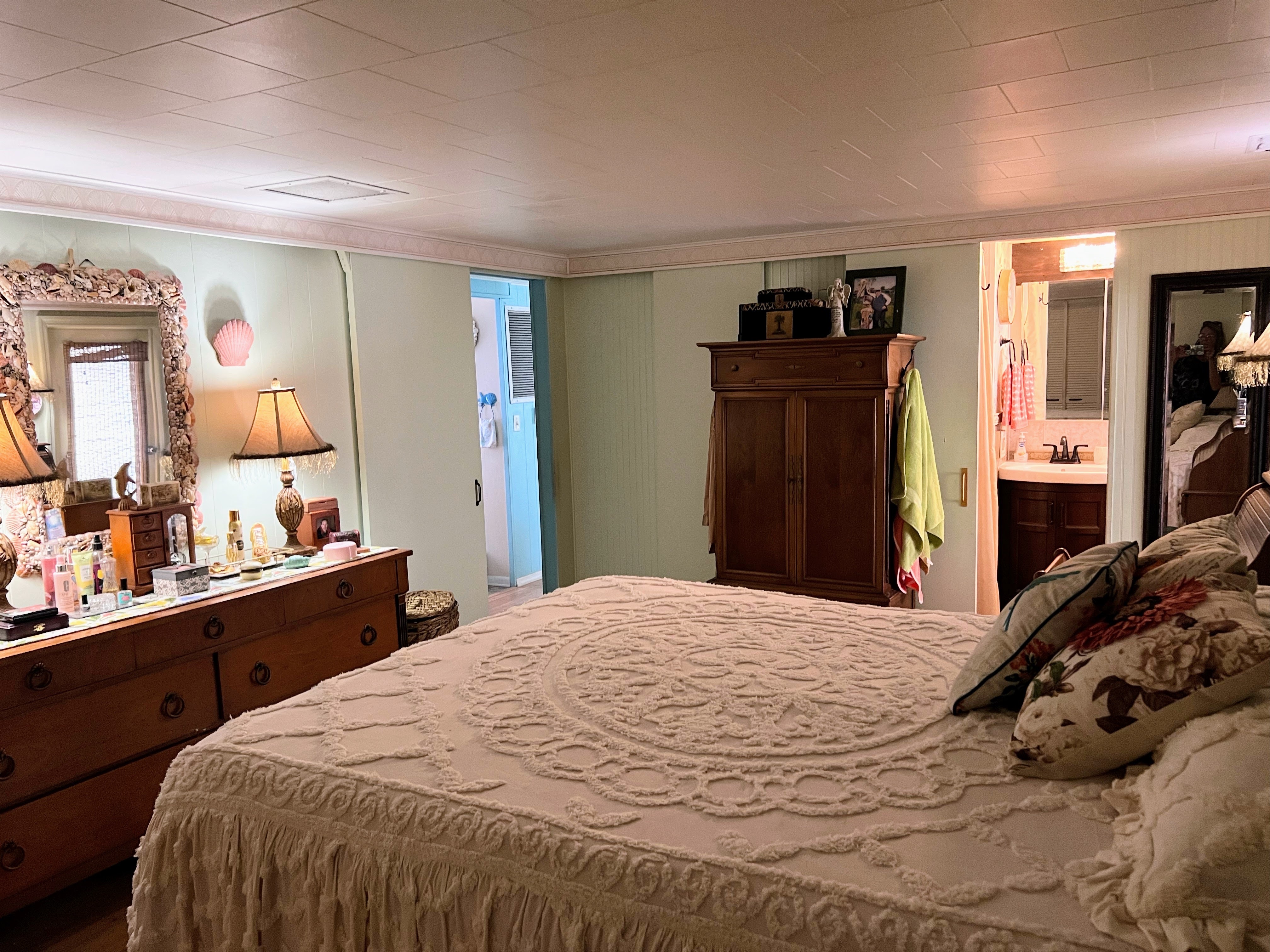 1919 Buccaneer Drive, Lot 101, Sarasota, Florida 34231, 2 Bedrooms Bedrooms, ,2 BathroomsBathrooms,55-Plus Mobile Home,For Sale,Buccaneer Drive, Lot 101,3982