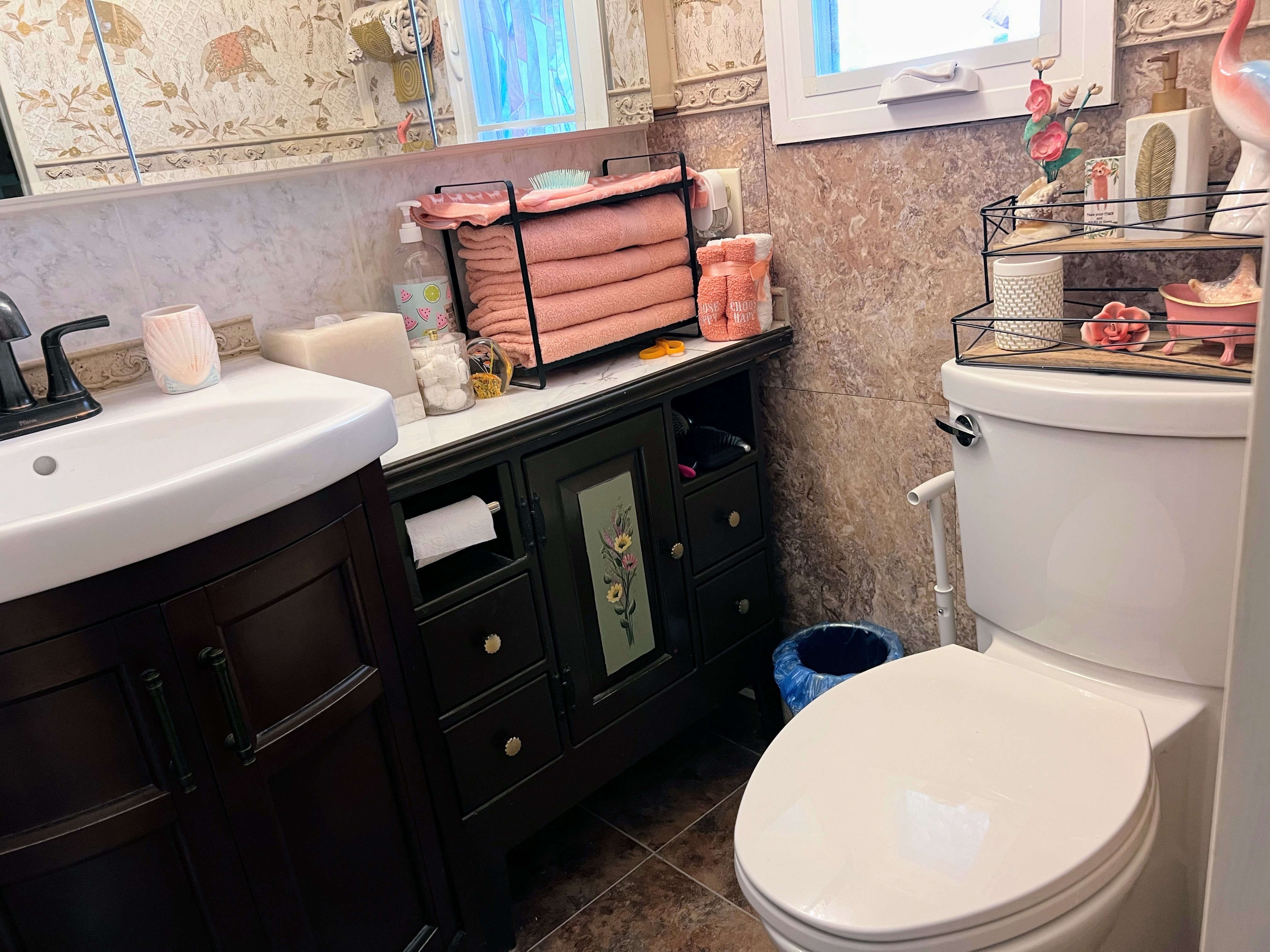 1919 Buccaneer Drive, Lot 101, Sarasota, Florida 34231, 2 Bedrooms Bedrooms, ,2 BathroomsBathrooms,55-Plus Mobile Home,For Sale,Buccaneer Drive, Lot 101,3982