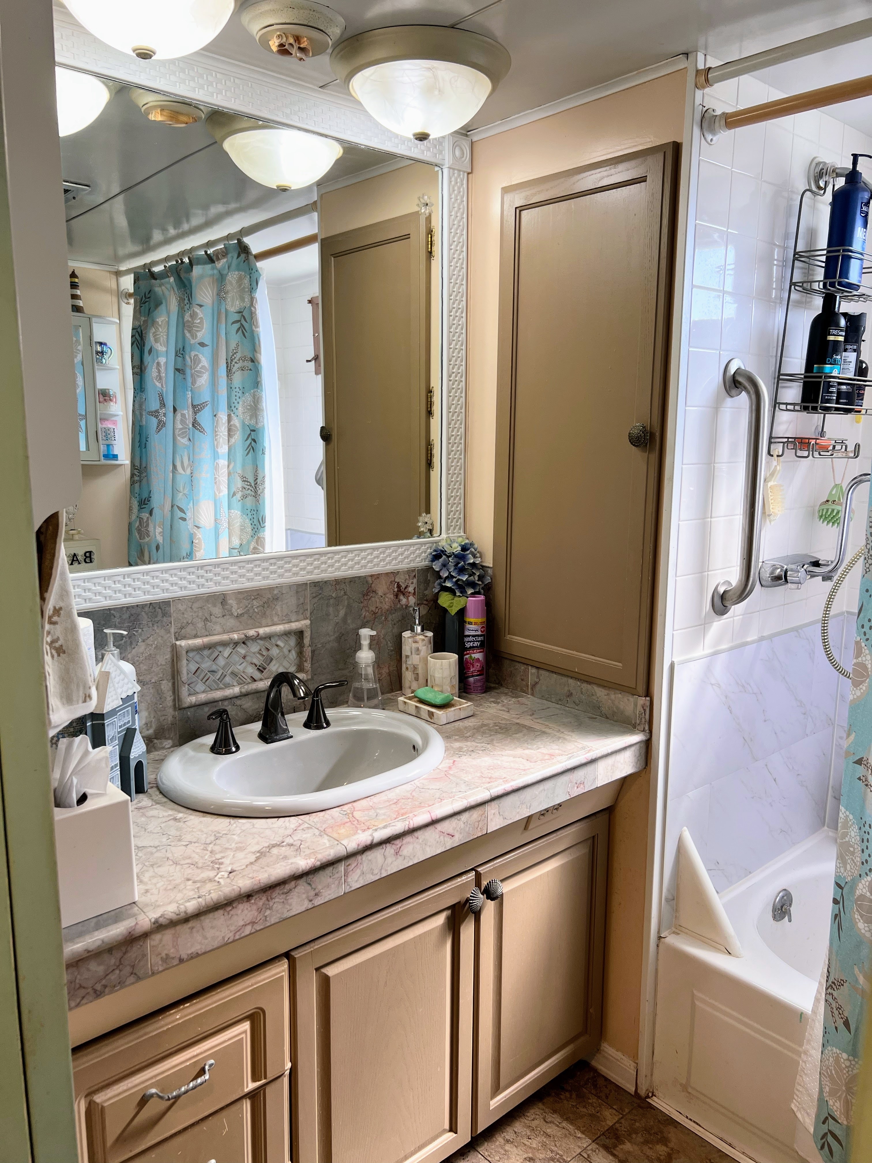 1919 Buccaneer Drive, Lot 101, Sarasota, Florida 34231, 2 Bedrooms Bedrooms, ,2 BathroomsBathrooms,55-Plus Mobile Home,For Sale,Buccaneer Drive, Lot 101,3982