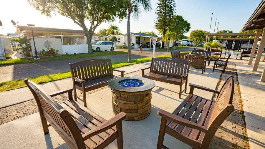 11911 66th St N, Lot 206, Largo, Florida 33773, 1 Bedroom Bedrooms, ,1 BathroomBathrooms,55-Plus Mobile Home,For Sale,66th St N, Lot 206,3986