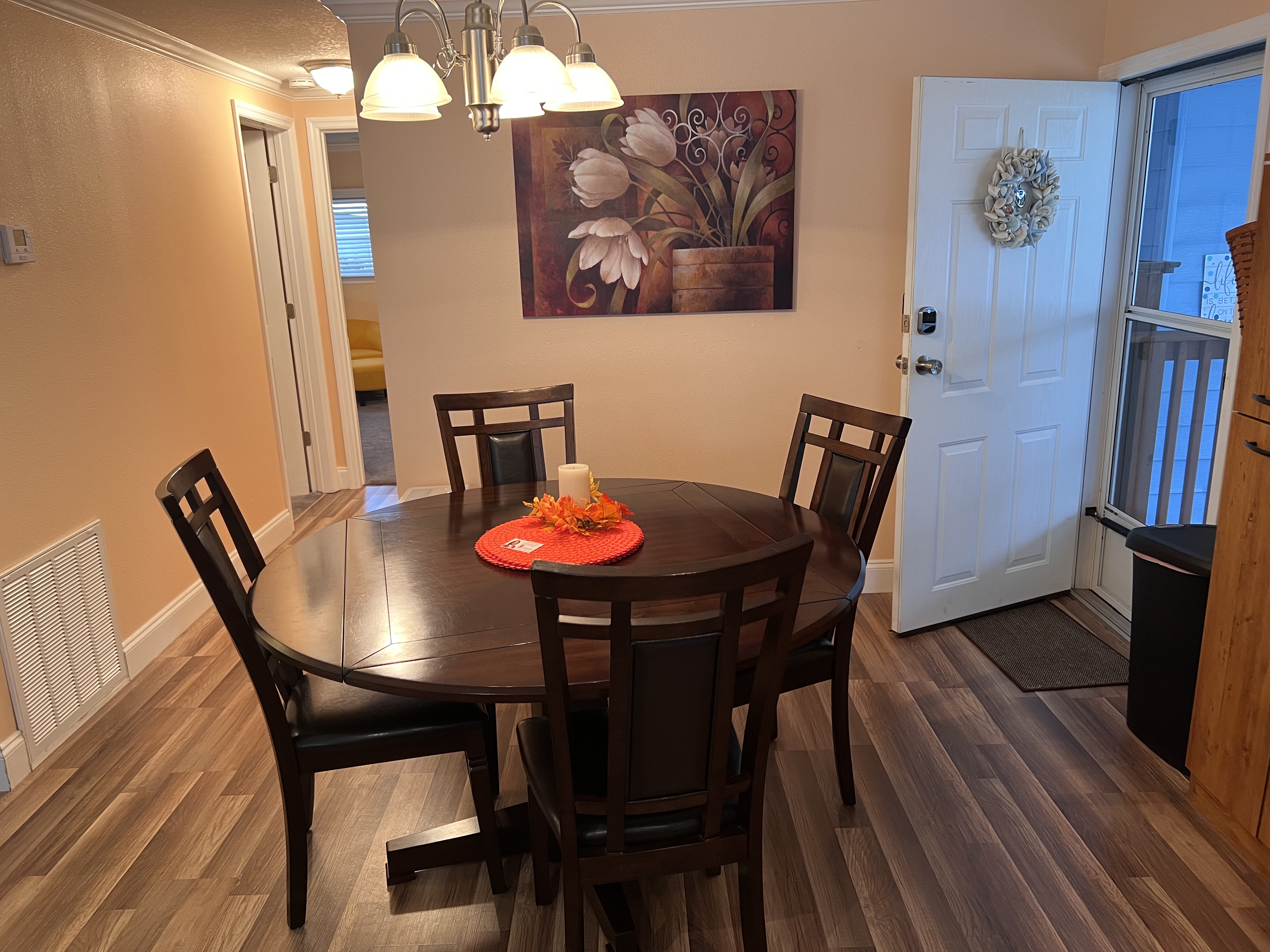 5872 Camelot Drive South, Lot 208, Sarasota, Florida 34233, 2 Bedrooms Bedrooms, ,2 BathroomsBathrooms,55-Plus Mobile Home,For Sale,Camelot Drive South, Lot 208,3988