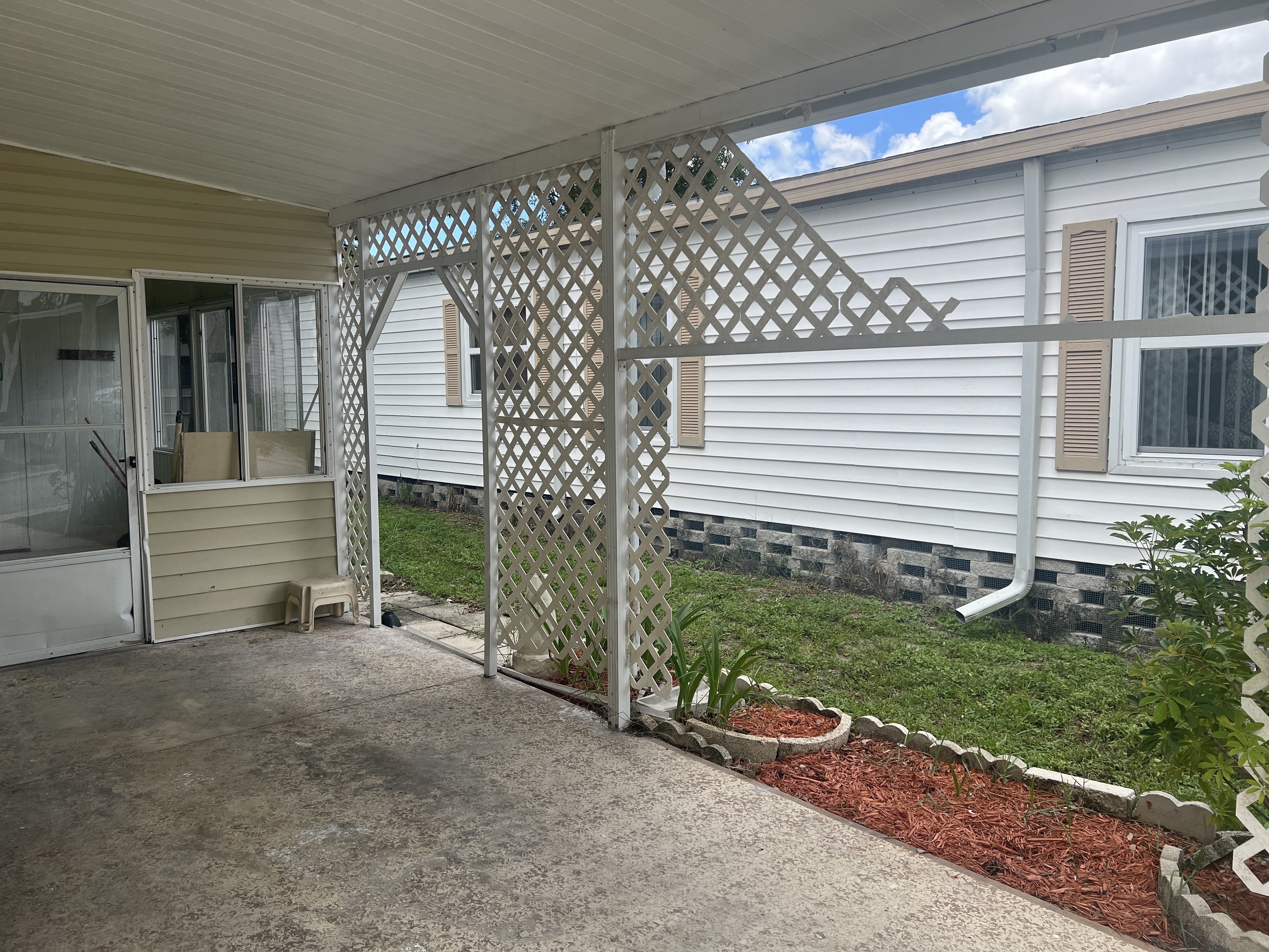 1001 Starkey Road, Lot 149, Largo, Florida 33771, 2 Bedrooms Bedrooms, ,2 BathroomsBathrooms,55-Plus Mobile Home,For Sale,Starkey Road, Lot 149,3994