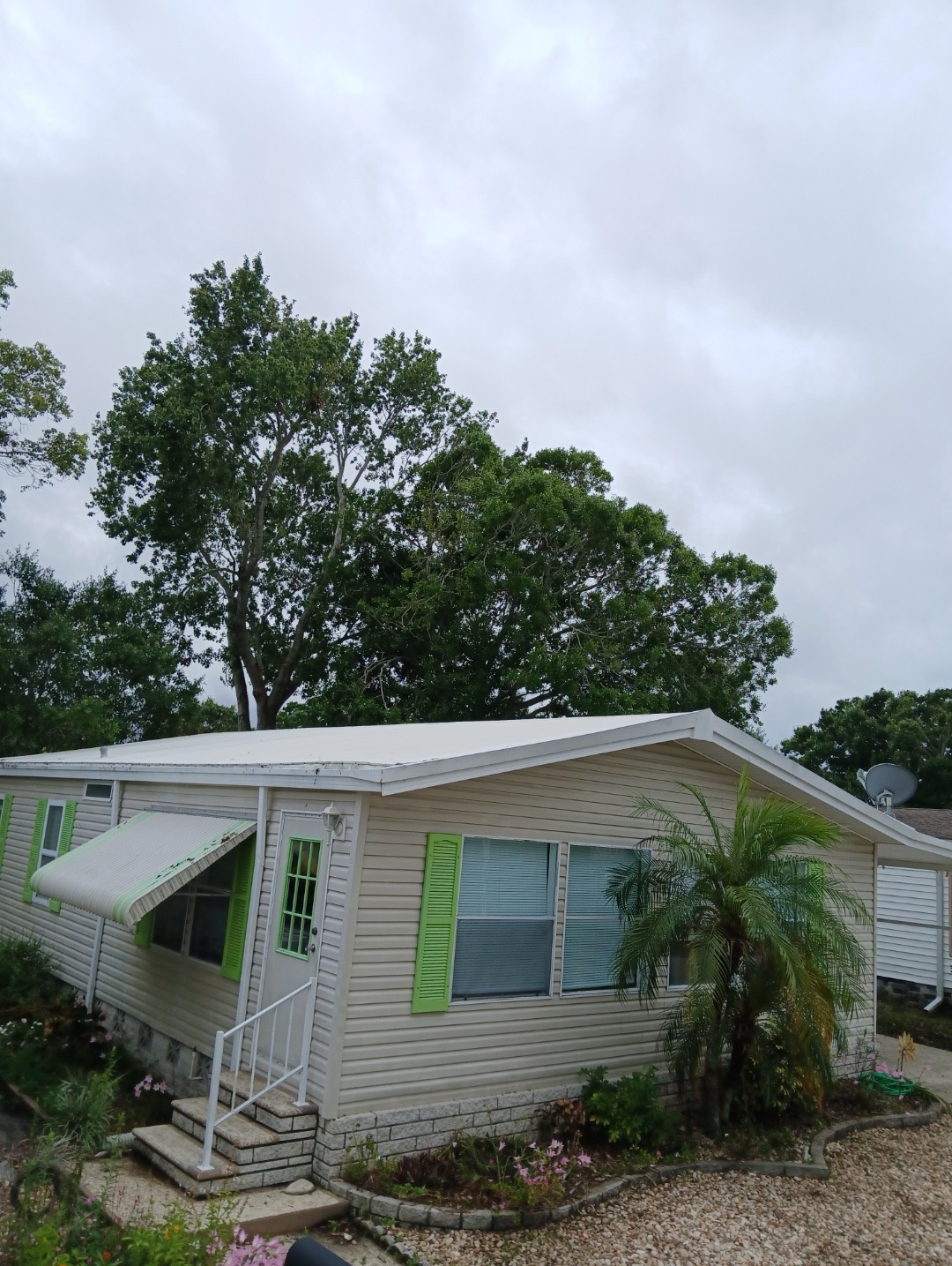 1001 Starkey Road, Lot 149, Largo, Florida 33771, 2 Bedrooms Bedrooms, ,2 BathroomsBathrooms,55-Plus Mobile Home,For Sale,Starkey Road, Lot 149,3994