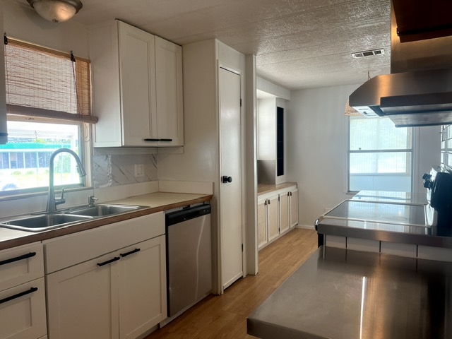 4378 Indian River Drive W, Edgewater, Florida 32141, 2 Bedrooms Bedrooms, ,2 BathroomsBathrooms,All - Age Mobile Home,For Sale,Indian River Drive W,4001