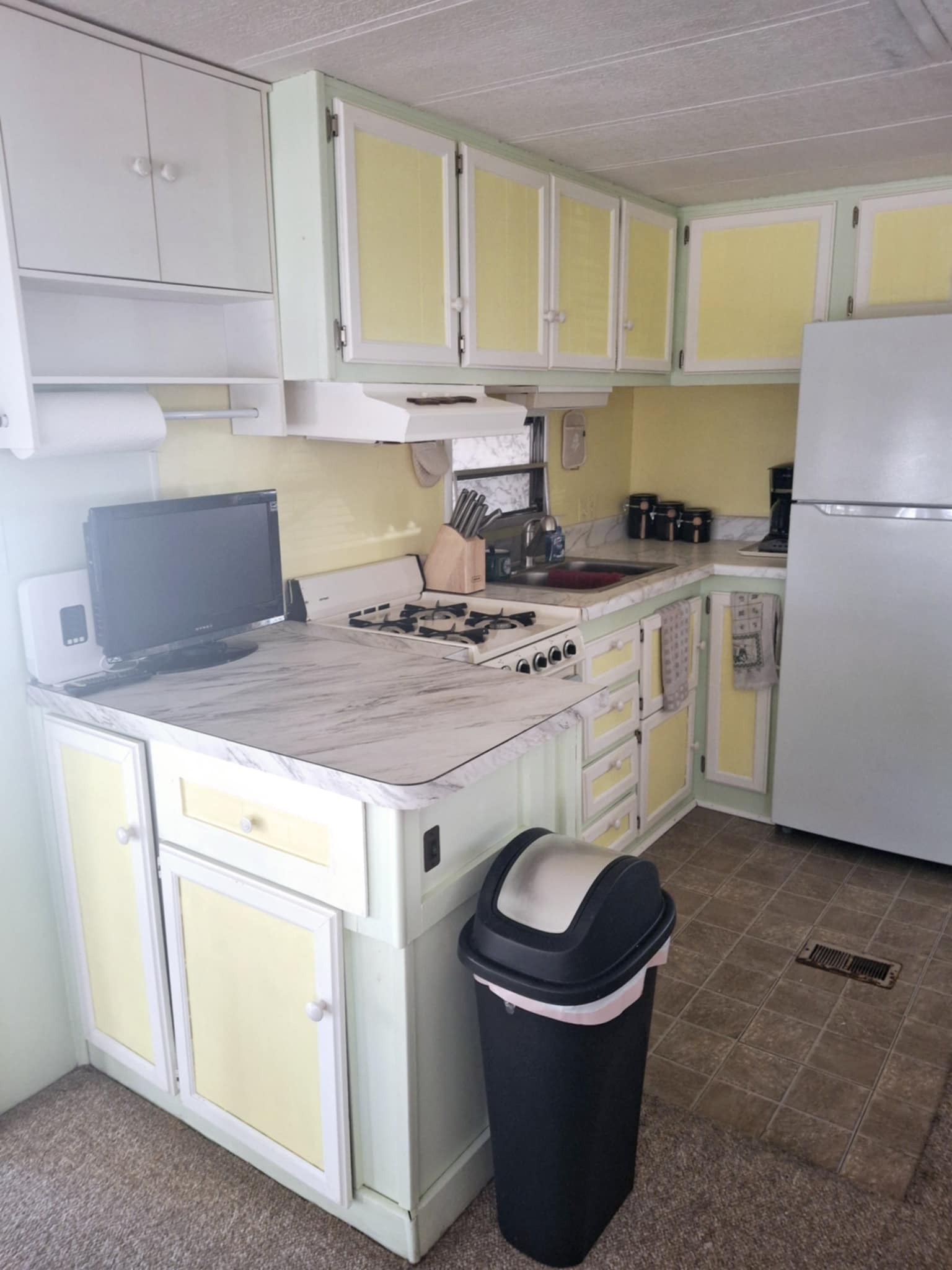 6223 Carl Shepard Drive, Ruskin, Florida 33570, 1 Bedroom Bedrooms, ,1 BathroomBathrooms,55-Plus Mobile Home,For Rent,Carl Shepard Drive,4007