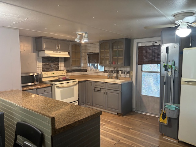 15666 49th St N, Lot 1006, Clearwater, Florida 33762, 2 Bedrooms Bedrooms, ,2 BathroomsBathrooms,55-Plus Mobile Home,For Sale,49th St N, Lot 1006,4010