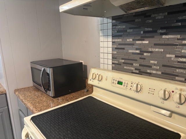 15666 49th St N, Lot 1006, Clearwater, Florida 33762, 2 Bedrooms Bedrooms, ,2 BathroomsBathrooms,55-Plus Mobile Home,For Sale,49th St N, Lot 1006,4010