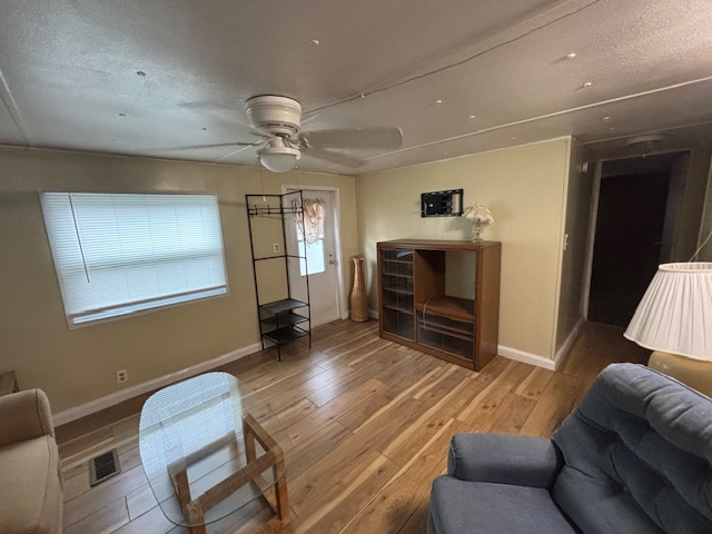 15666 49th St N, Lot 1006, Clearwater, Florida 33762, 2 Bedrooms Bedrooms, ,2 BathroomsBathrooms,55-Plus Mobile Home,For Sale,49th St N, Lot 1006,4010