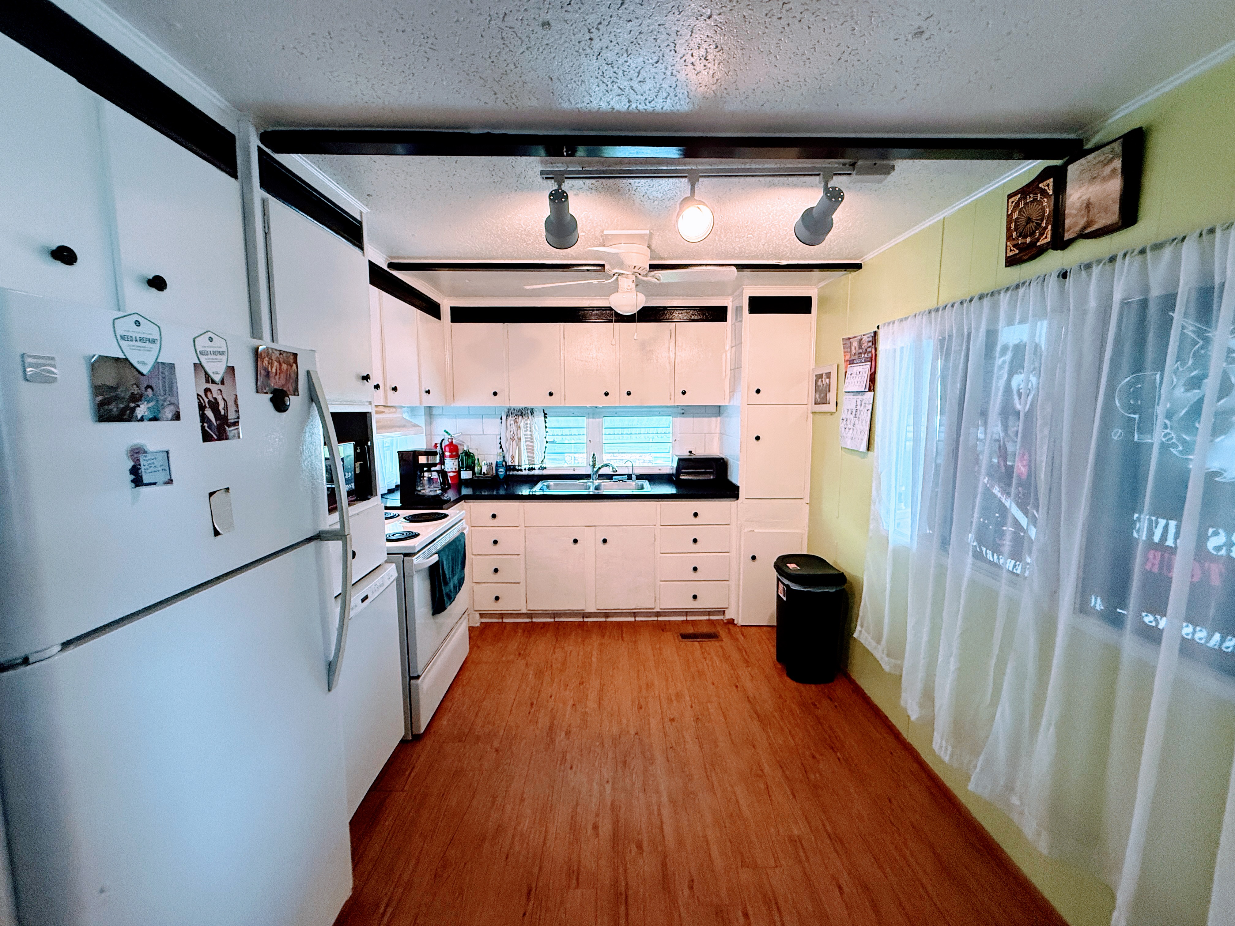 2882 Gulf to Bay Blvd, Lot 237, Clearwater, Florida 33759, 2 Bedrooms Bedrooms, ,1.5 BathroomsBathrooms,55-Plus Mobile Home,For Sale,Gulf to Bay Blvd, Lot 237,4011