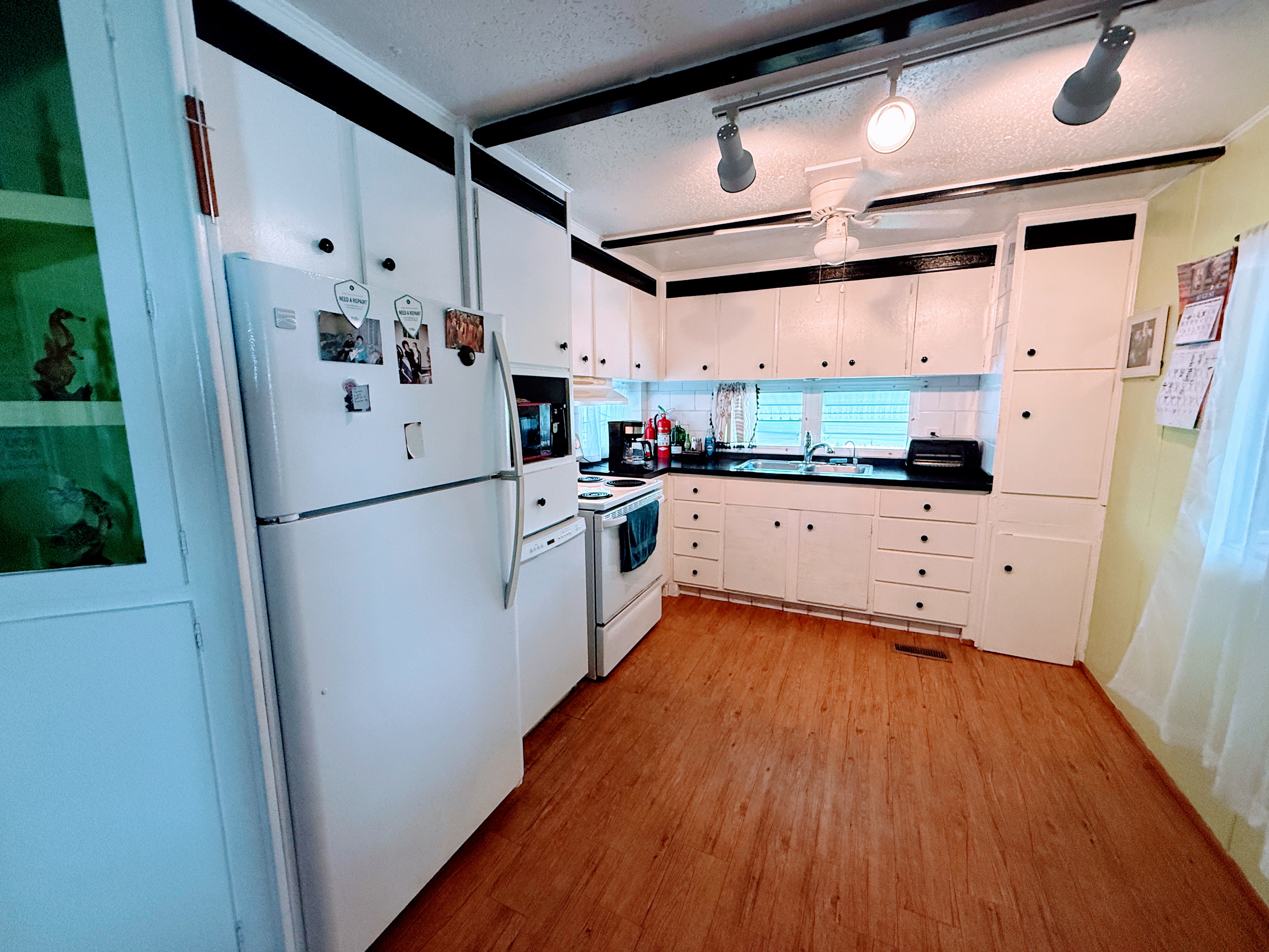 2882 Gulf to Bay Blvd, Lot 237, Clearwater, Florida 33759, 2 Bedrooms Bedrooms, ,1.5 BathroomsBathrooms,55-Plus Mobile Home,For Sale,Gulf to Bay Blvd, Lot 237,4011