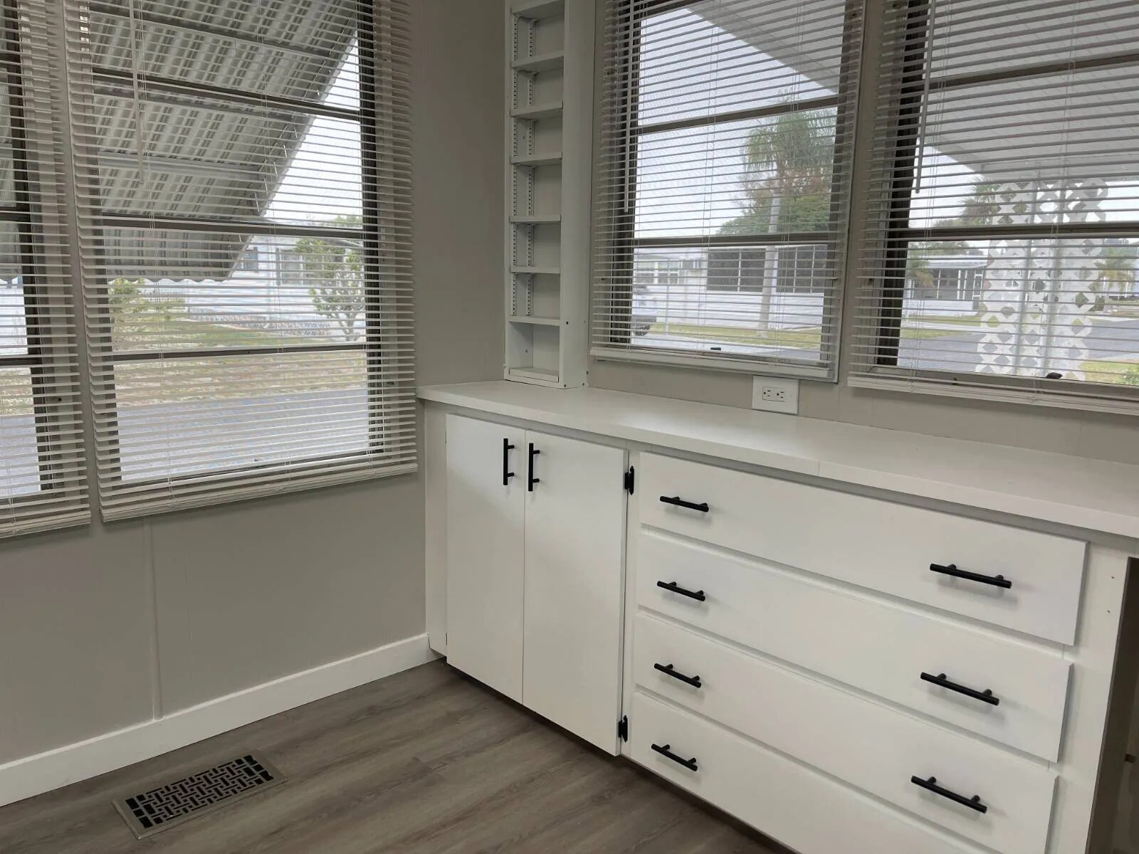 603 63rd Avenue West, Lot Q10, Bradenton, Florida 34207, 2 Bedrooms Bedrooms, ,2 BathroomsBathrooms,55-Plus Mobile Home,For Sale,63rd Avenue West, Lot Q10,4027