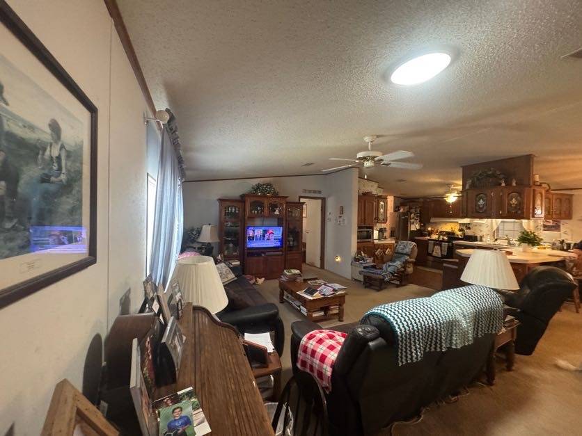 3305 Skyview Drive, Lot 22, Lakeland, Florida 33801, 3 Bedrooms Bedrooms, ,2 BathroomsBathrooms,55-Plus Mobile Home,For Sale,Skyview Drive, Lot 22,4030