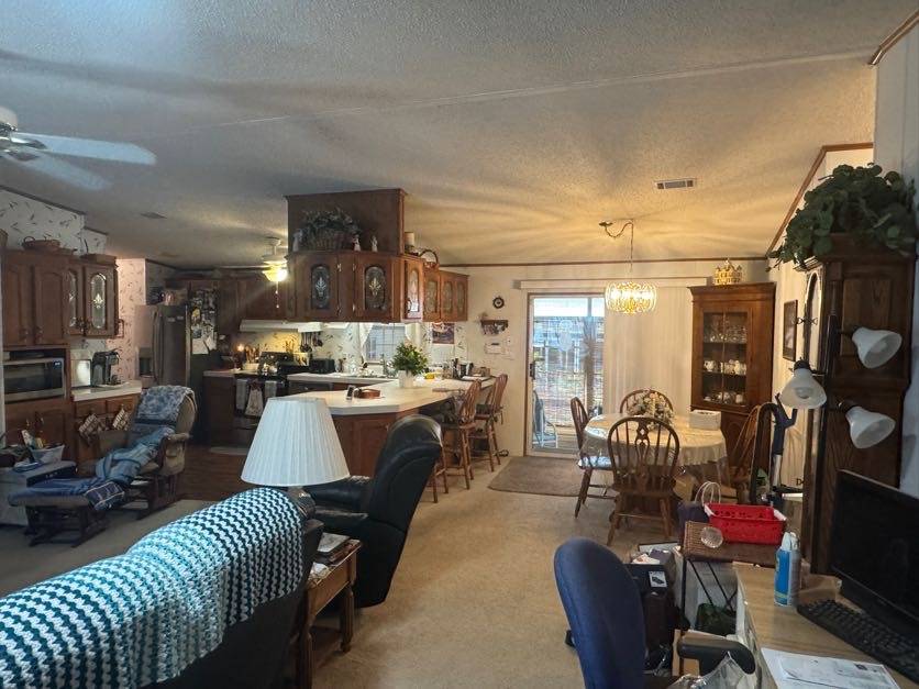 3305 Skyview Drive, Lot 22, Lakeland, Florida 33801, 3 Bedrooms Bedrooms, ,2 BathroomsBathrooms,55-Plus Mobile Home,For Sale,Skyview Drive, Lot 22,4030