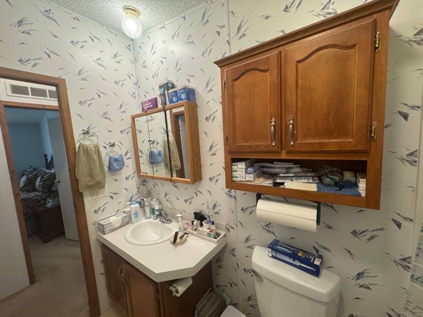 3305 Skyview Drive, Lot 22, Lakeland, Florida 33801, 3 Bedrooms Bedrooms, ,2 BathroomsBathrooms,55-Plus Mobile Home,For Sale,Skyview Drive, Lot 22,4030