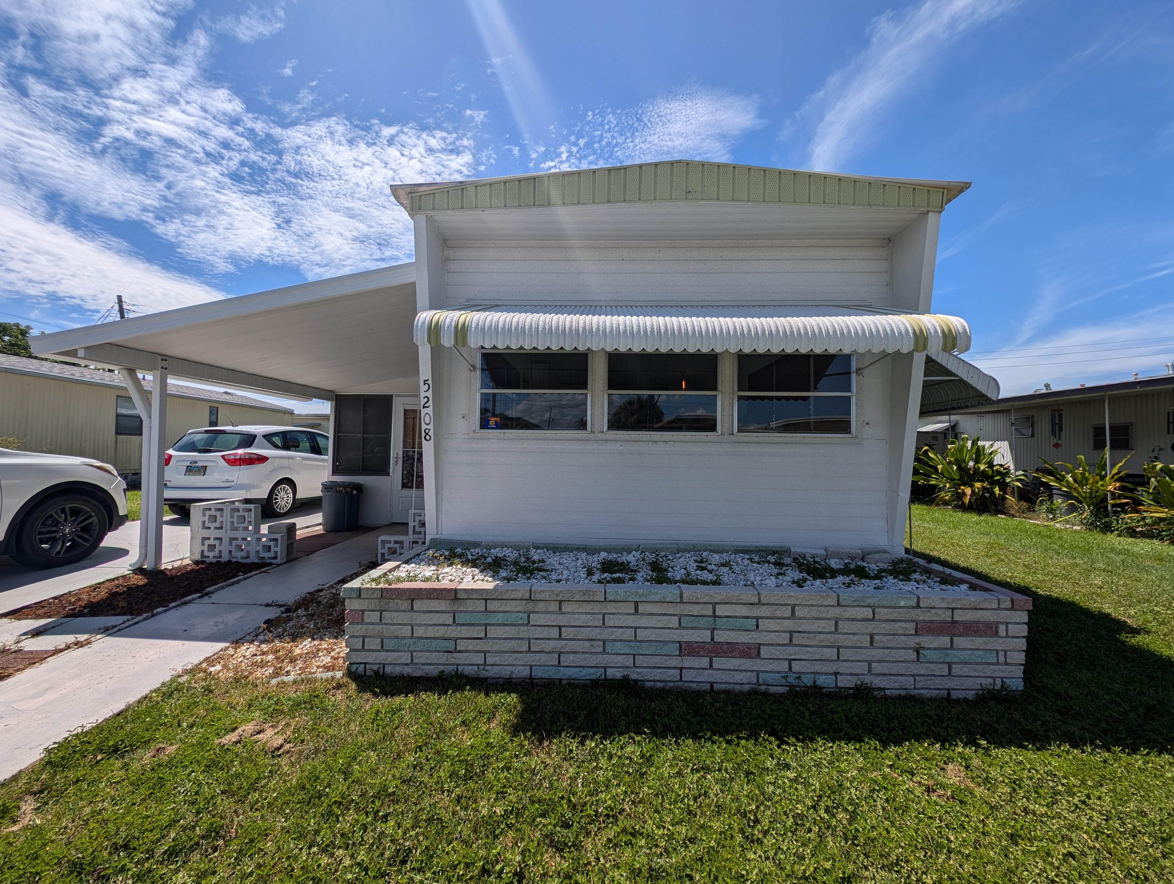 5208 5th St Circle West, Bradenton, Florida 34207, 1 Bedroom Bedrooms, ,1 BathroomBathrooms,55-Plus Mobile Home,For Sale,5th St Circle West,4043