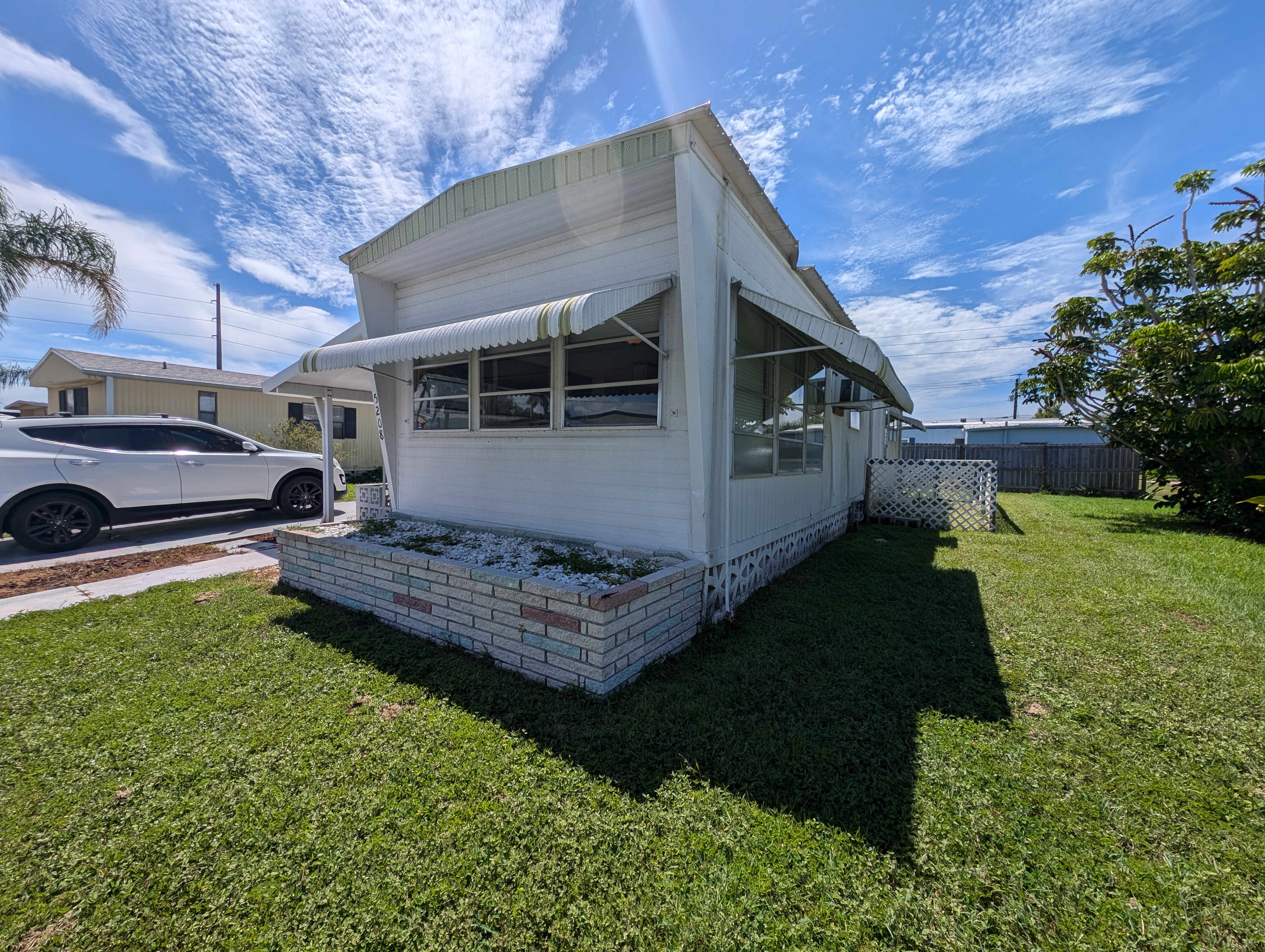 5208 5th St Circle West, Bradenton, Florida 34207, 1 Bedroom Bedrooms, ,1 BathroomBathrooms,55-Plus Mobile Home,For Sale,5th St Circle West,4043