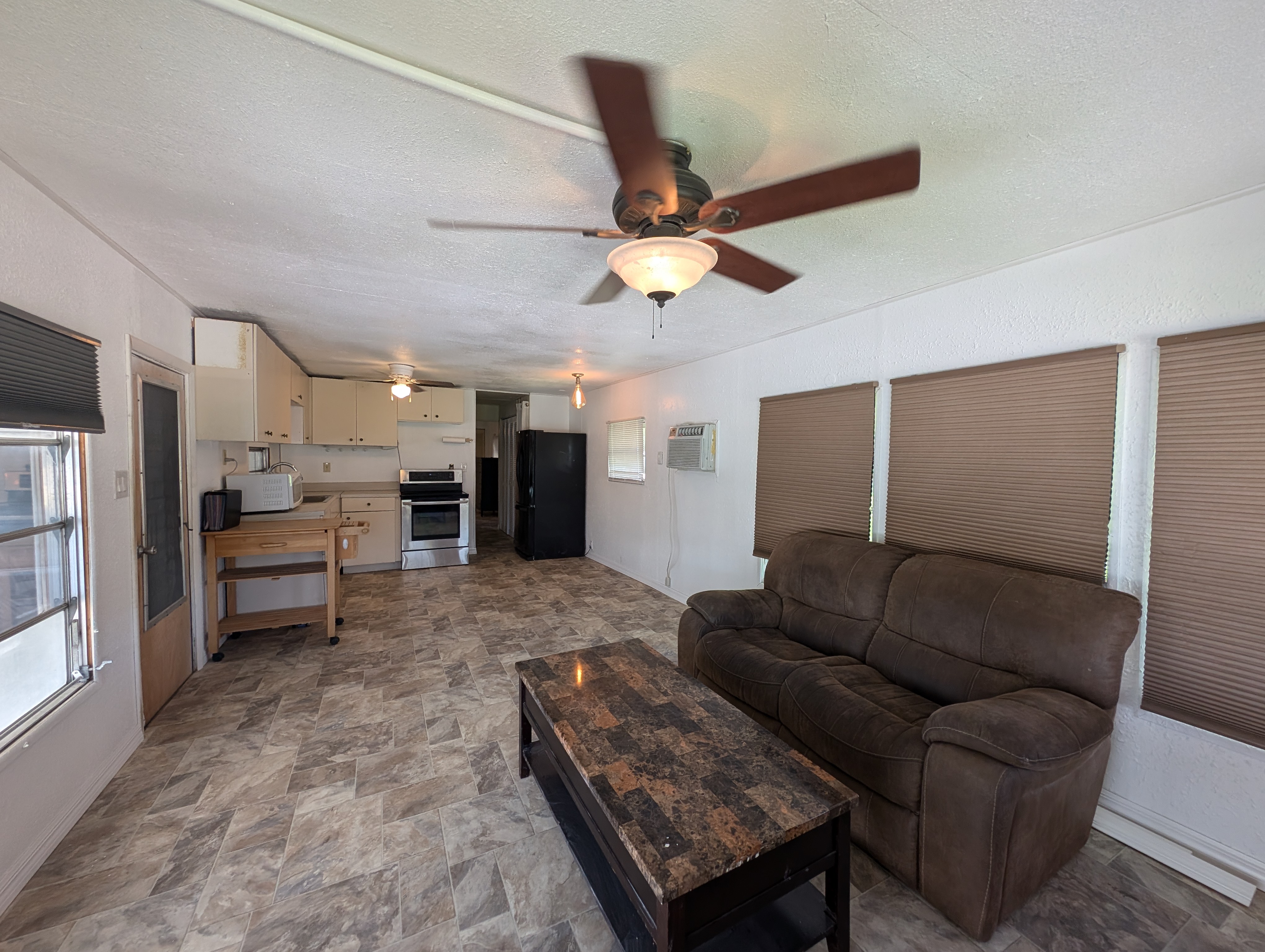 5208 5th St Circle West, Bradenton, Florida 34207, 1 Bedroom Bedrooms, ,1 BathroomBathrooms,55-Plus Mobile Home,For Sale,5th St Circle West,4043