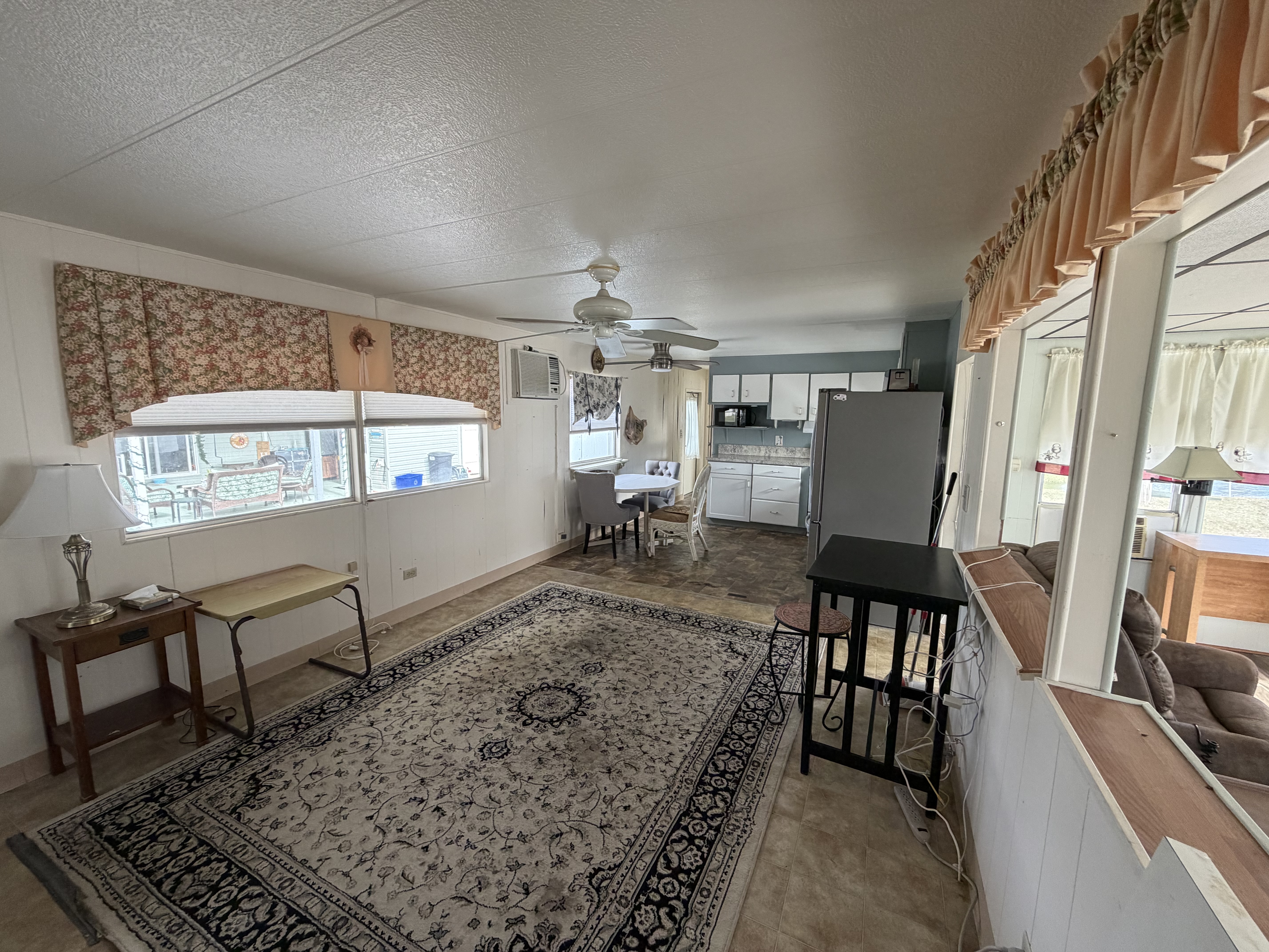 12651 Seminole Blvd, Lot 22M, Largo, Florida 33778, 2 Bedrooms Bedrooms, ,1.5 BathroomsBathrooms,55-Plus Mobile Home,For Sale,Seminole Blvd, Lot 22M,4044