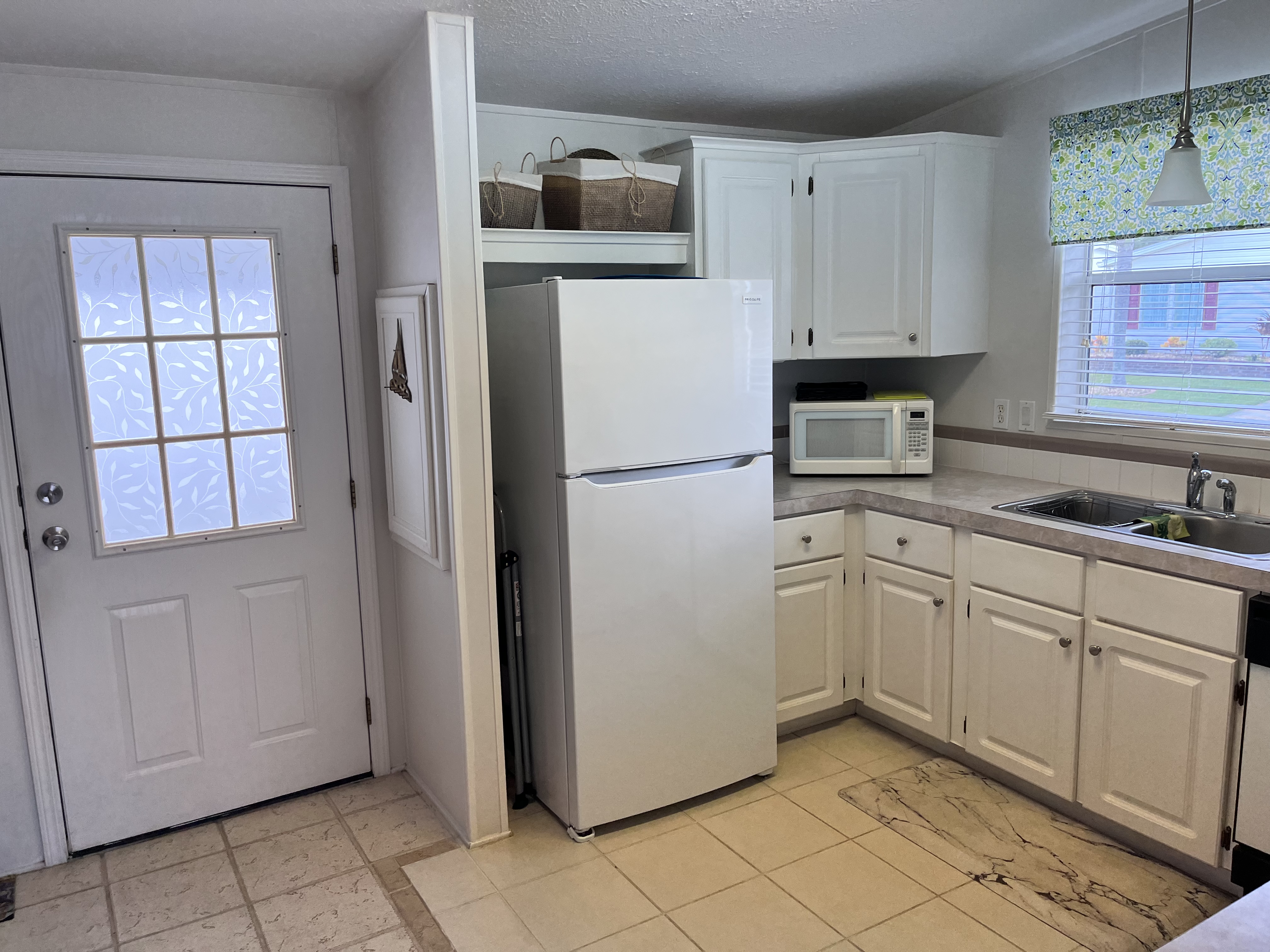 168 Begonia Terrace, Parrish, Florida 34219, 2 Bedrooms Bedrooms, ,2 BathroomsBathrooms,55-Plus Mobile Home,For Sale,Begonia Terrace,4048