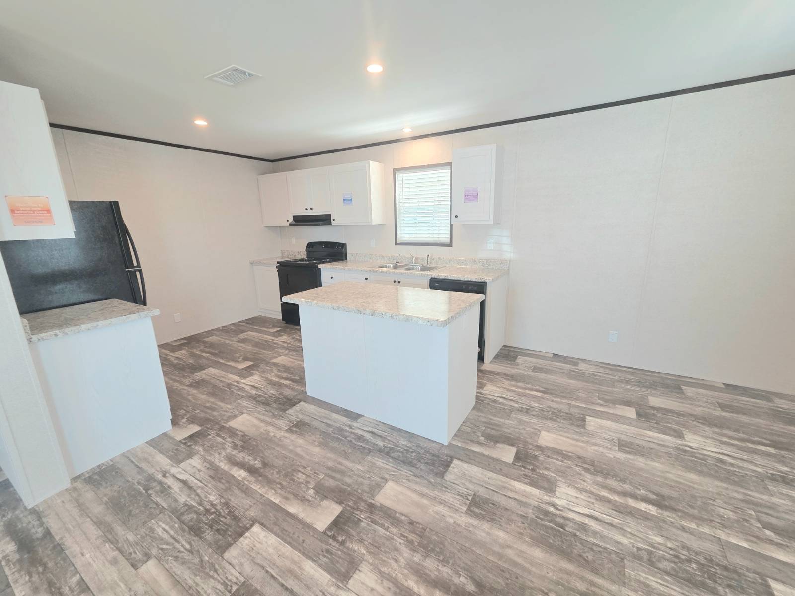 603 63rd Avenue West, Lot J18, Bradenton, Florida 34207, 3 Bedrooms Bedrooms, ,2 BathroomsBathrooms,55-Plus Mobile Home,For Rent,63rd Avenue West, Lot J18,4055