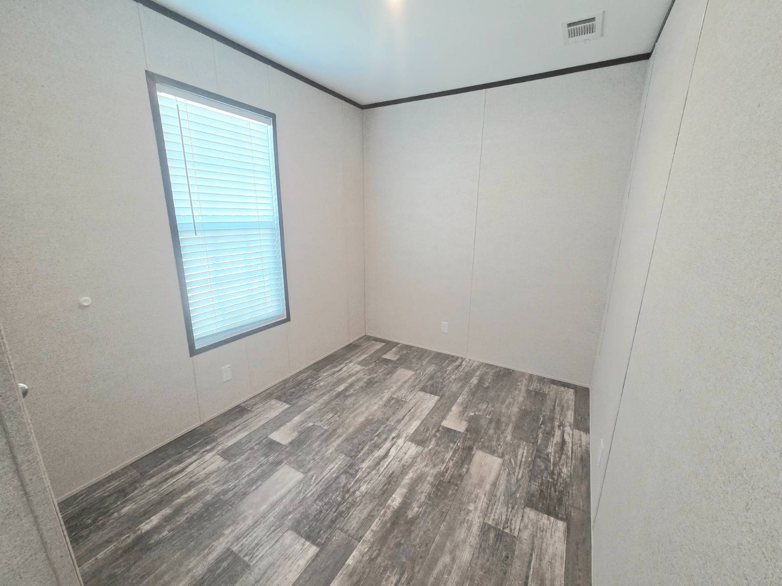 603 63rd Avenue West, Lot J18, Bradenton, Florida 34207, 3 Bedrooms Bedrooms, ,2 BathroomsBathrooms,55-Plus Mobile Home,For Rent,63rd Avenue West, Lot J18,4055