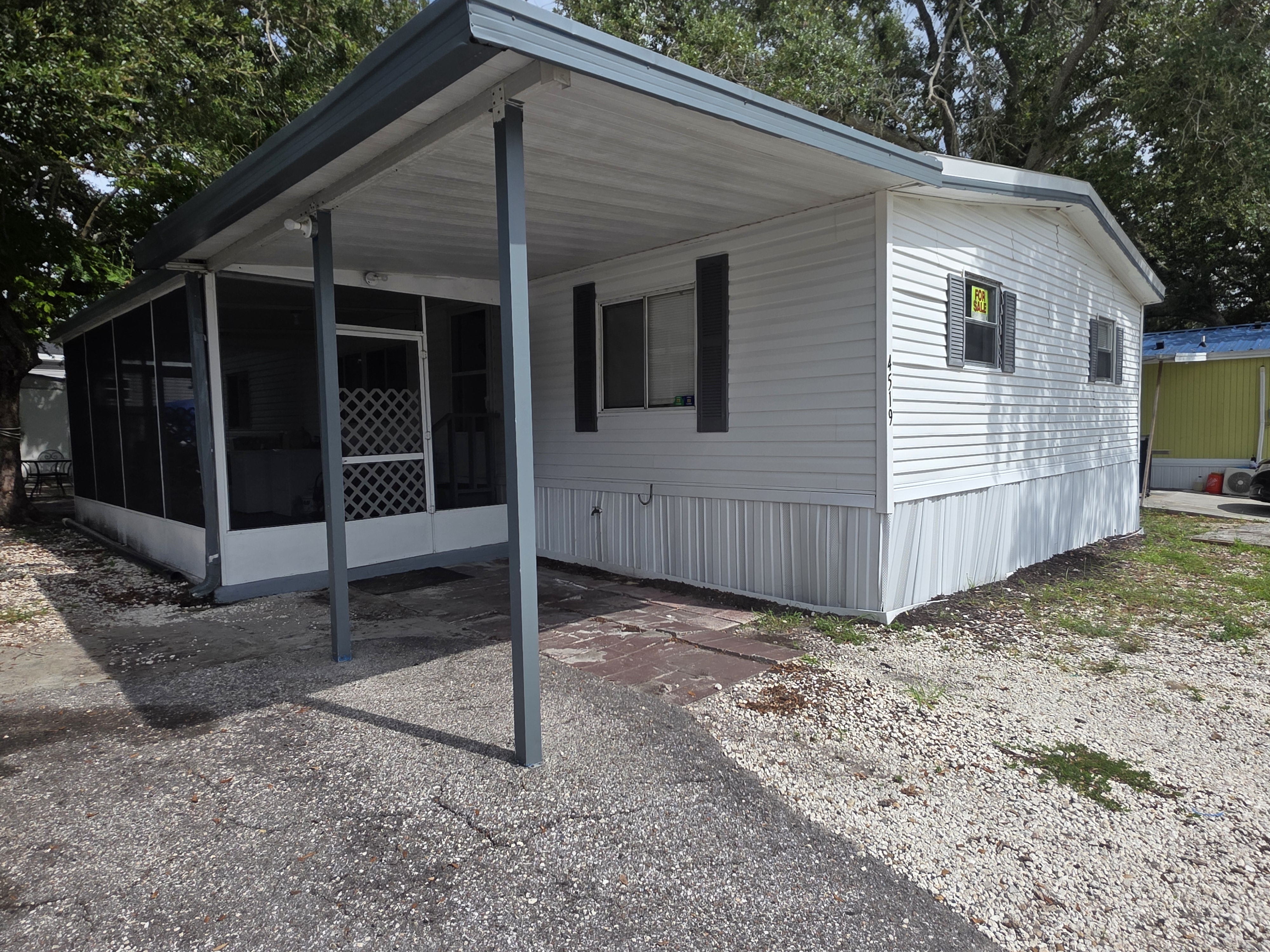 4519 Green Palm Lane, Lot 558, Tampa, Florida 33610, 3 Bedrooms Bedrooms, ,2 BathroomsBathrooms,All - Age Mobile Home,For Sale,Green Palm Lane, Lot 558,4056