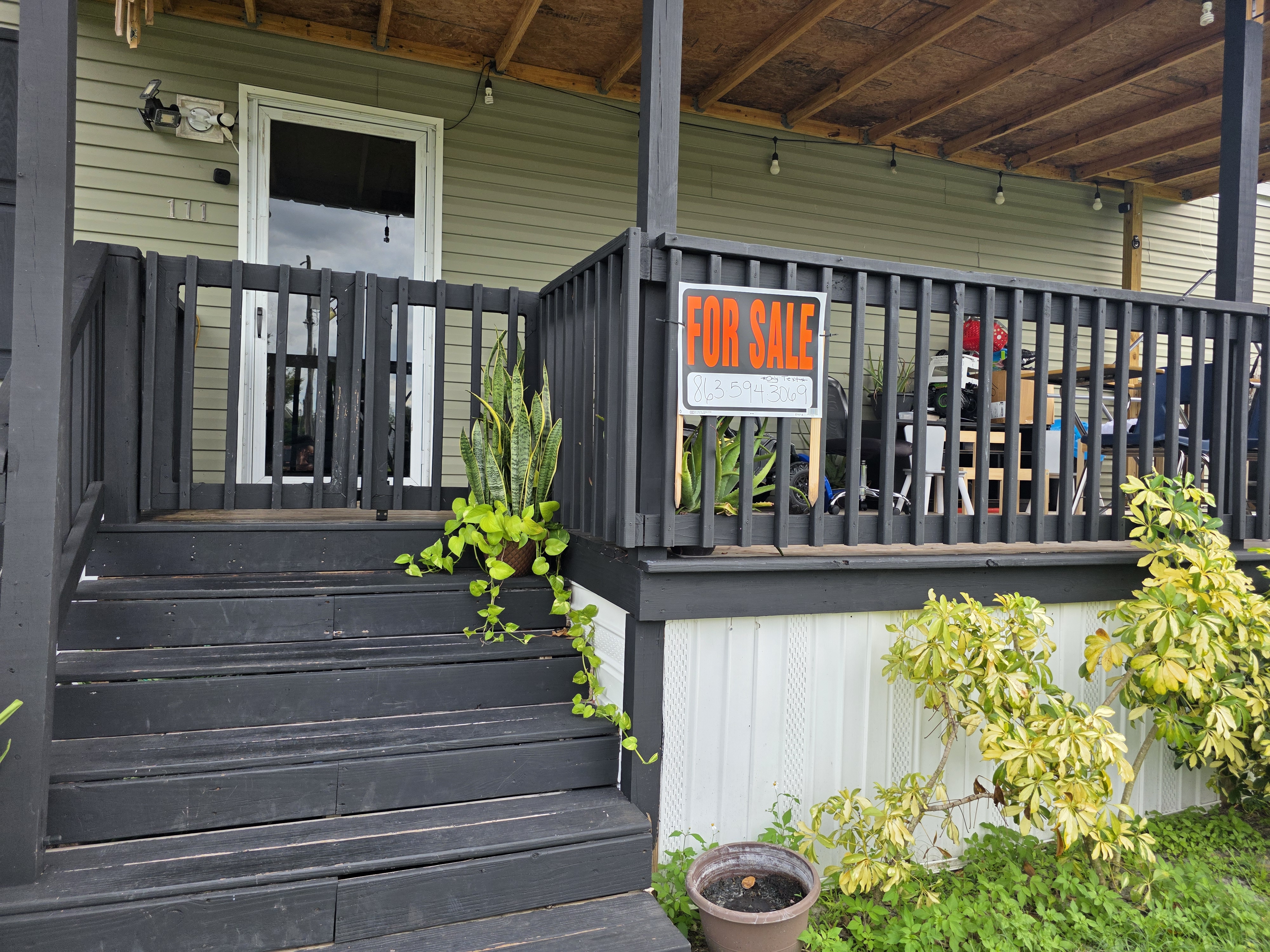 111 Avenue C South, Auburndale, Florida 33823, 3 Bedrooms Bedrooms, ,2 BathroomsBathrooms,All - Age Mobile Home,For Sale,Avenue C South,4059