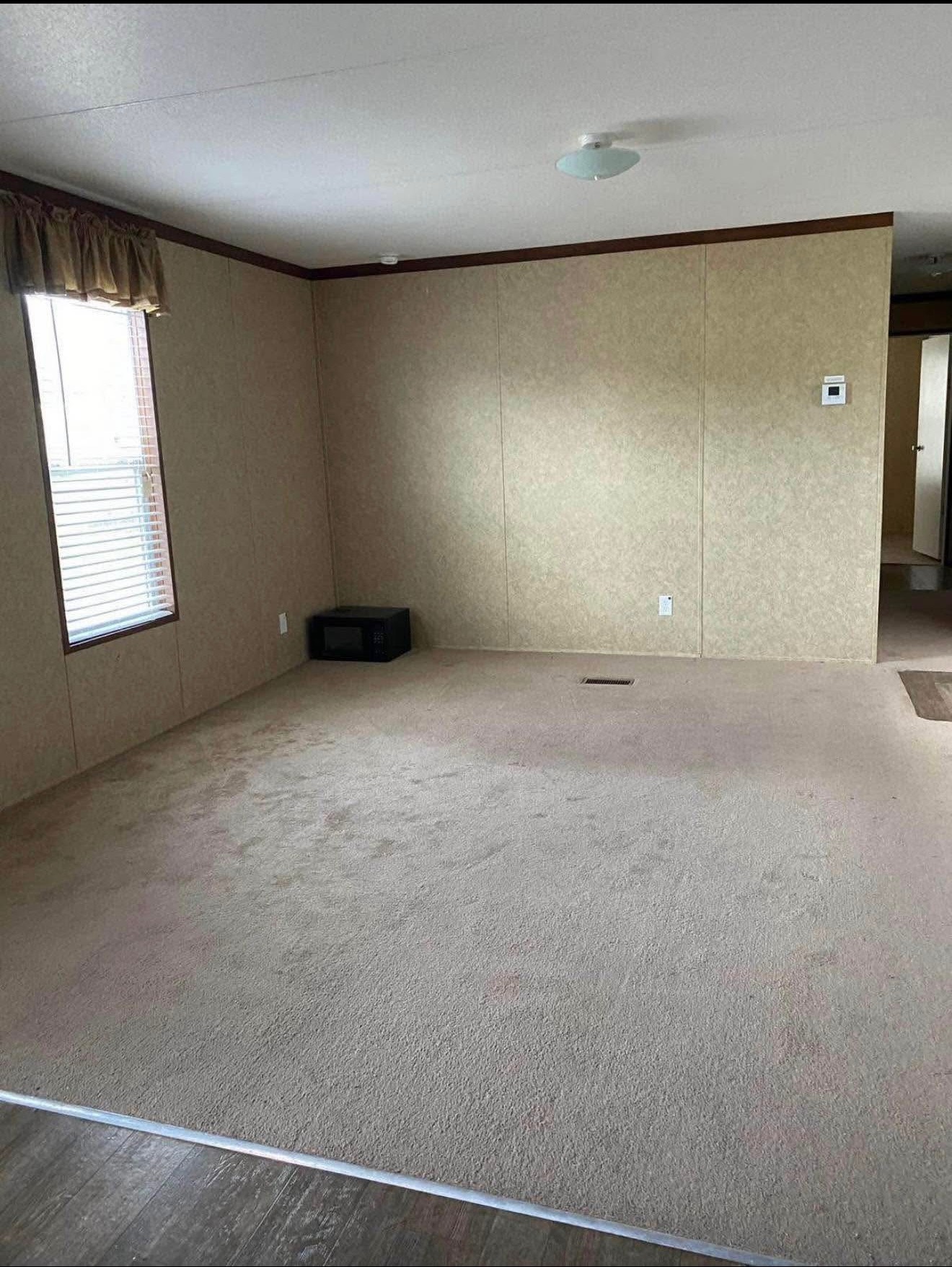 111 Avenue C South, Auburndale, Florida 33823, 3 Bedrooms Bedrooms, ,2 BathroomsBathrooms,All - Age Mobile Home,For Sale,Avenue C South,4059