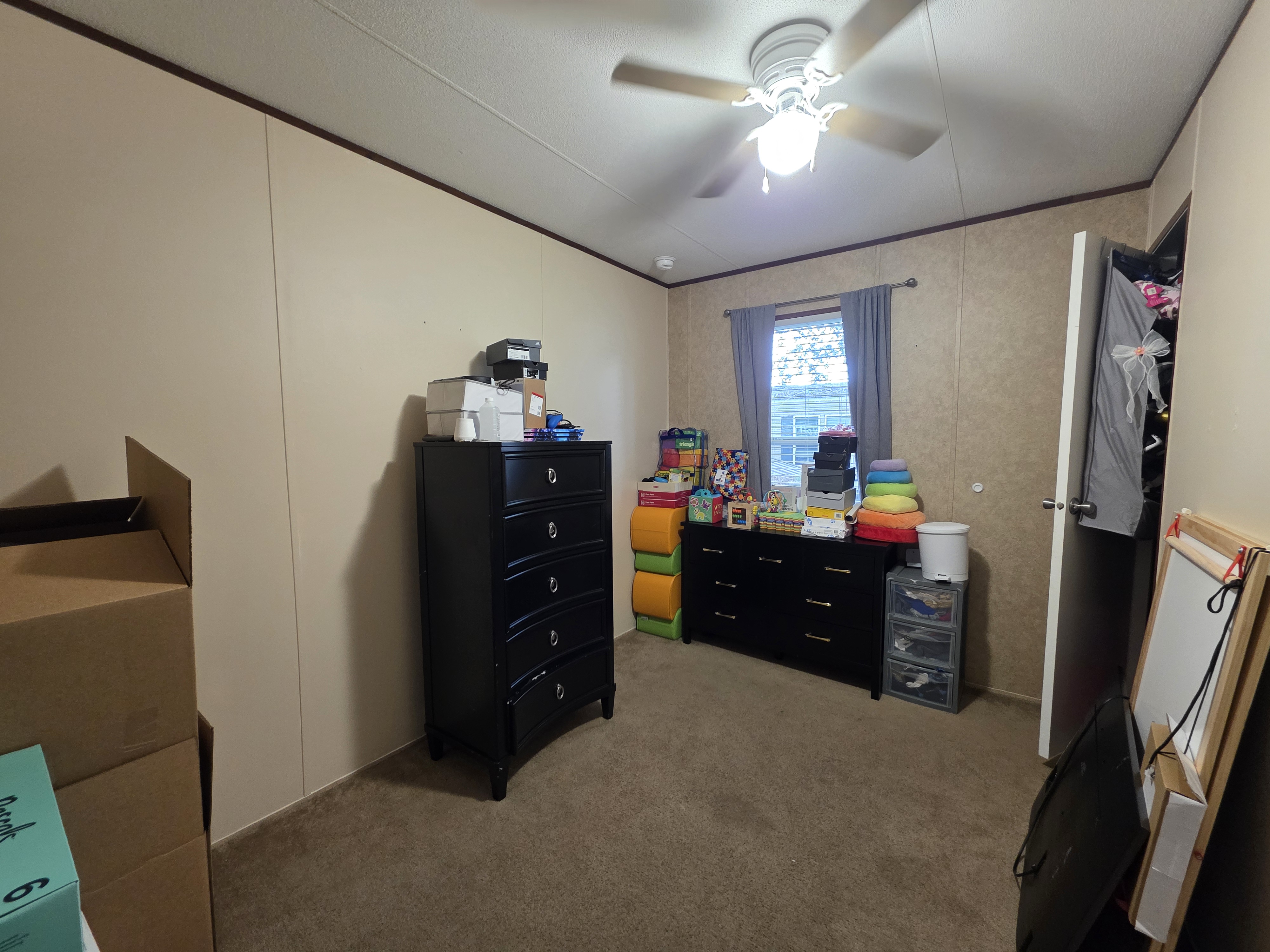 111 Avenue C South, Auburndale, Florida 33823, 3 Bedrooms Bedrooms, ,2 BathroomsBathrooms,All - Age Mobile Home,For Sale,Avenue C South,4059