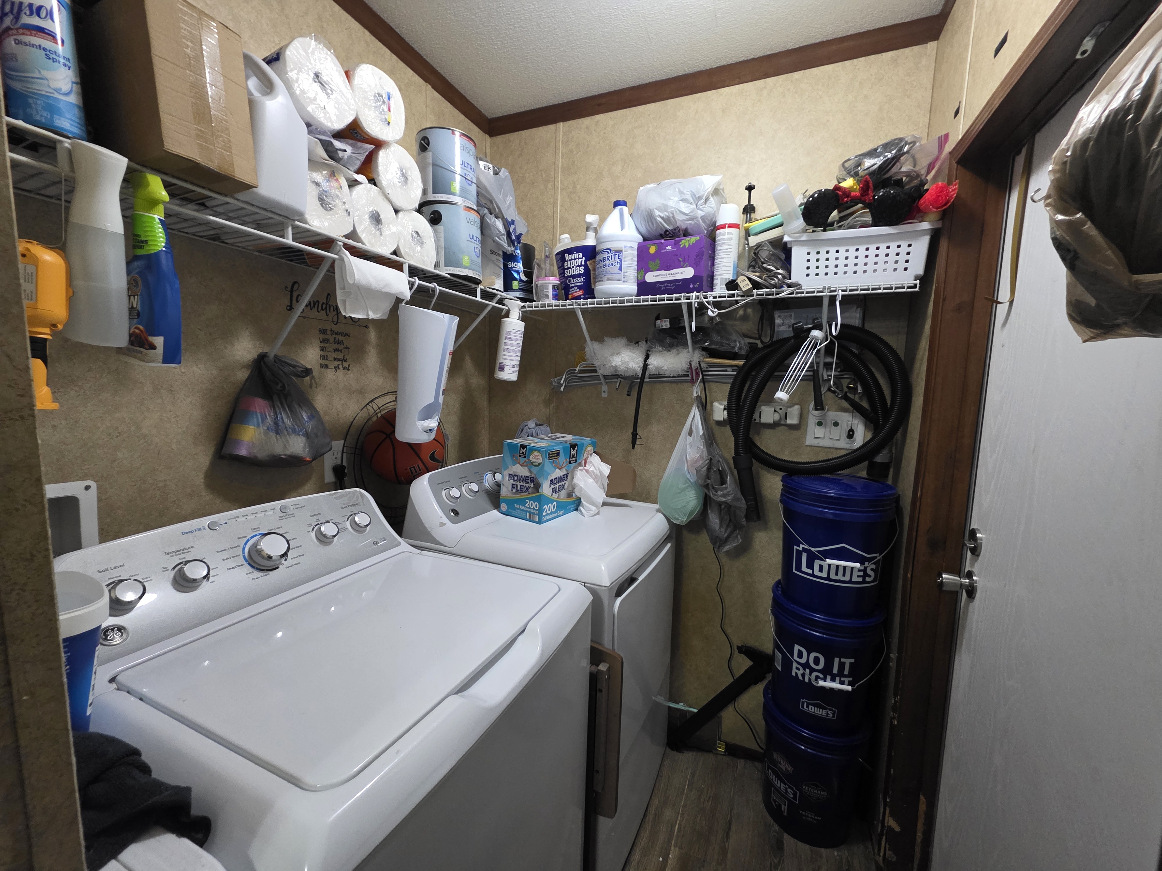 111 Avenue C South, Auburndale, Florida 33823, 3 Bedrooms Bedrooms, ,2 BathroomsBathrooms,All - Age Mobile Home,For Sale,Avenue C South,4059