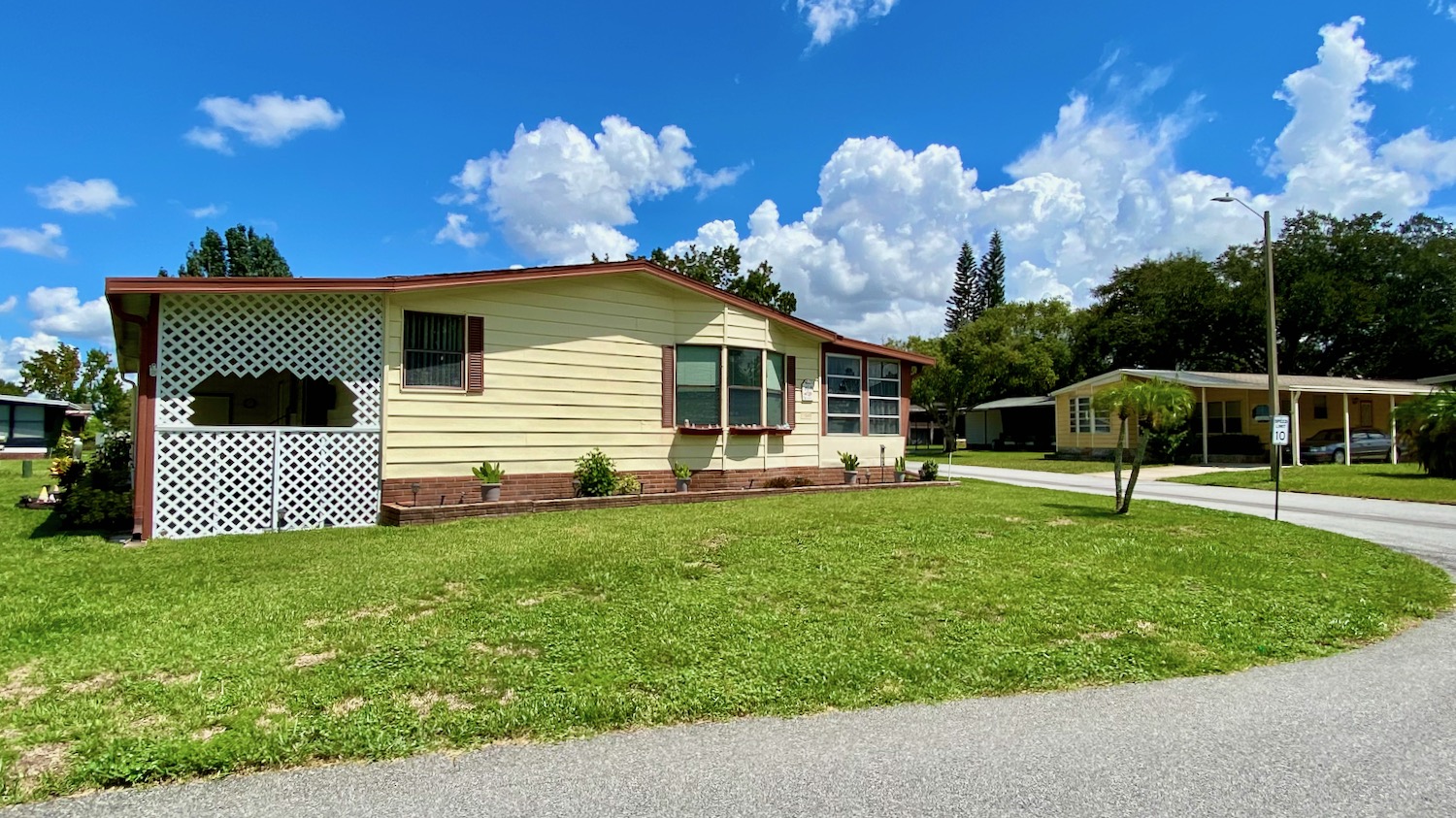 11649 Alepat Lane, Orlando, Florida 32836, 2 Bedrooms Bedrooms, ,2 BathroomsBathrooms,55-Plus Mobile Home,For Sale,Alepat Lane,4061