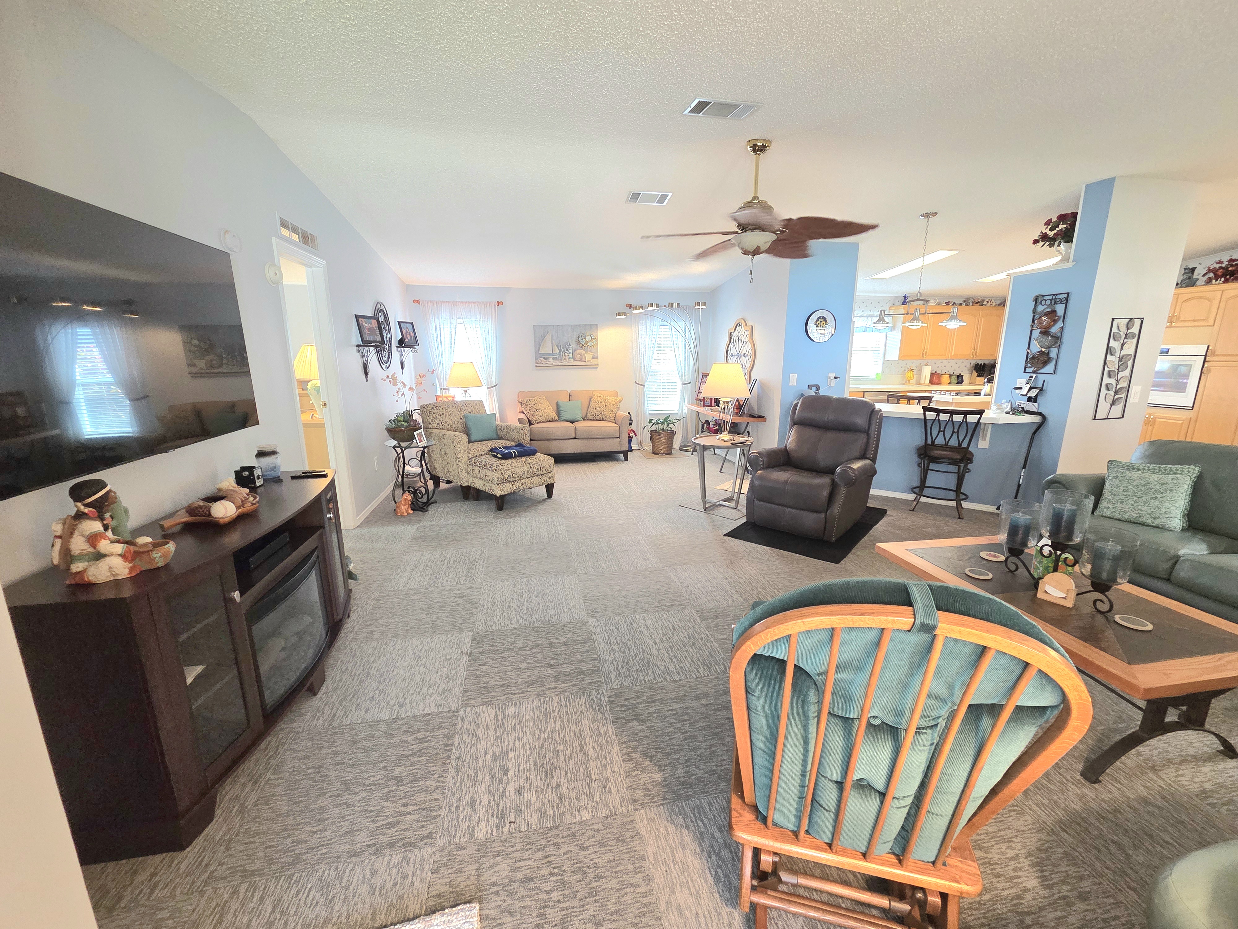 8609 27th Avenue East, Palmetto, Florida 34221, 3 Bedrooms Bedrooms, ,2 BathroomsBathrooms,55-Plus Mobile Home,For Sale,27th Avenue East,4065