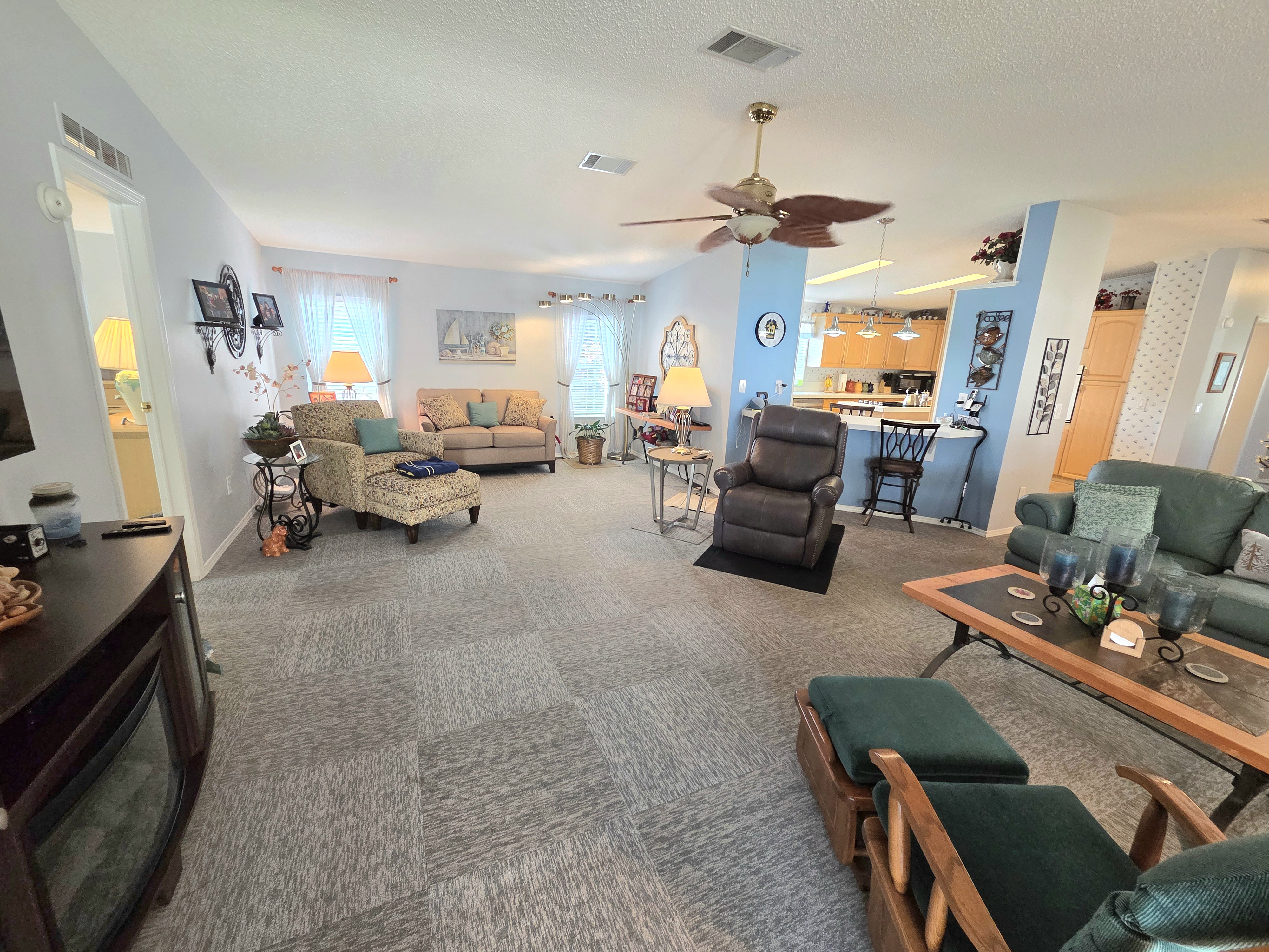8609 27th Avenue East, Palmetto, Florida 34221, 3 Bedrooms Bedrooms, ,2 BathroomsBathrooms,55-Plus Mobile Home,For Sale,27th Avenue East,4065